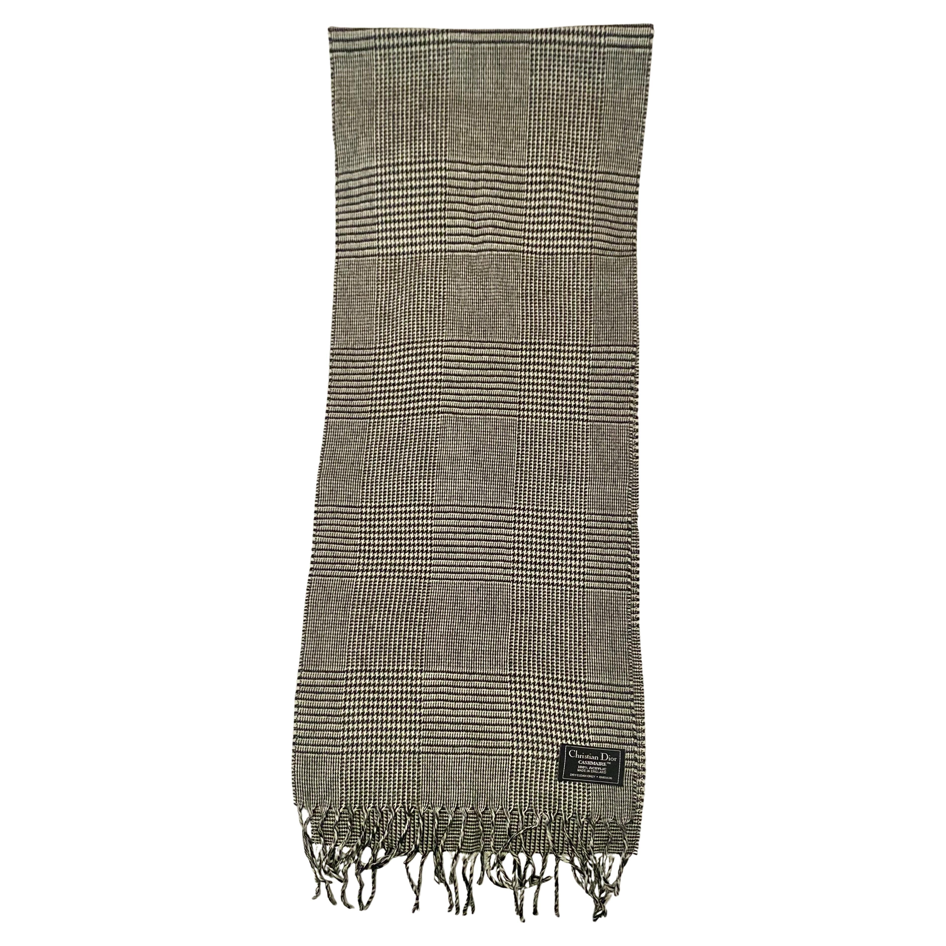 Gray 1980S Christian Dior Houndstooth Wool Scarf For Sale