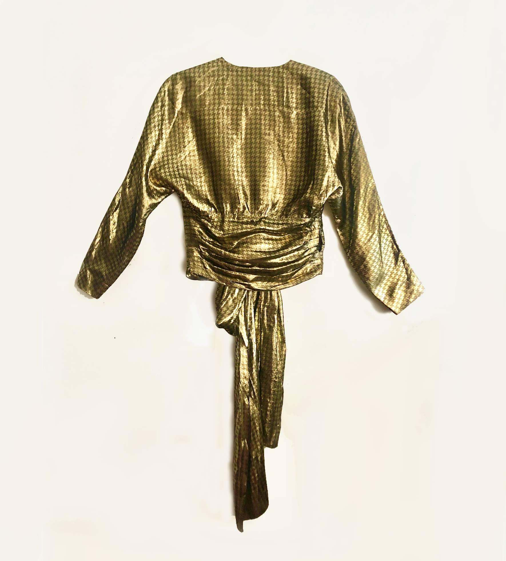 CHRISTIAN DIOR golden houndstooth cocktail blouse top, 3/4 Sleeve, V-Neckline, beautiful wrap around which can be tied at front or back, 100% polyester 

 Size: no marked size but would say 40 IT / 8 UK / 2-4 USA
Condition: very good, 1980s 