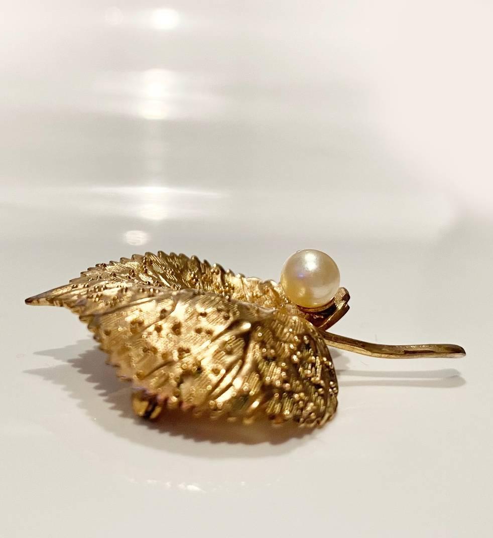 Women's or Men's 1980s Christian Dior Gold Tone Leaf Shaped Brooch with Pearl 