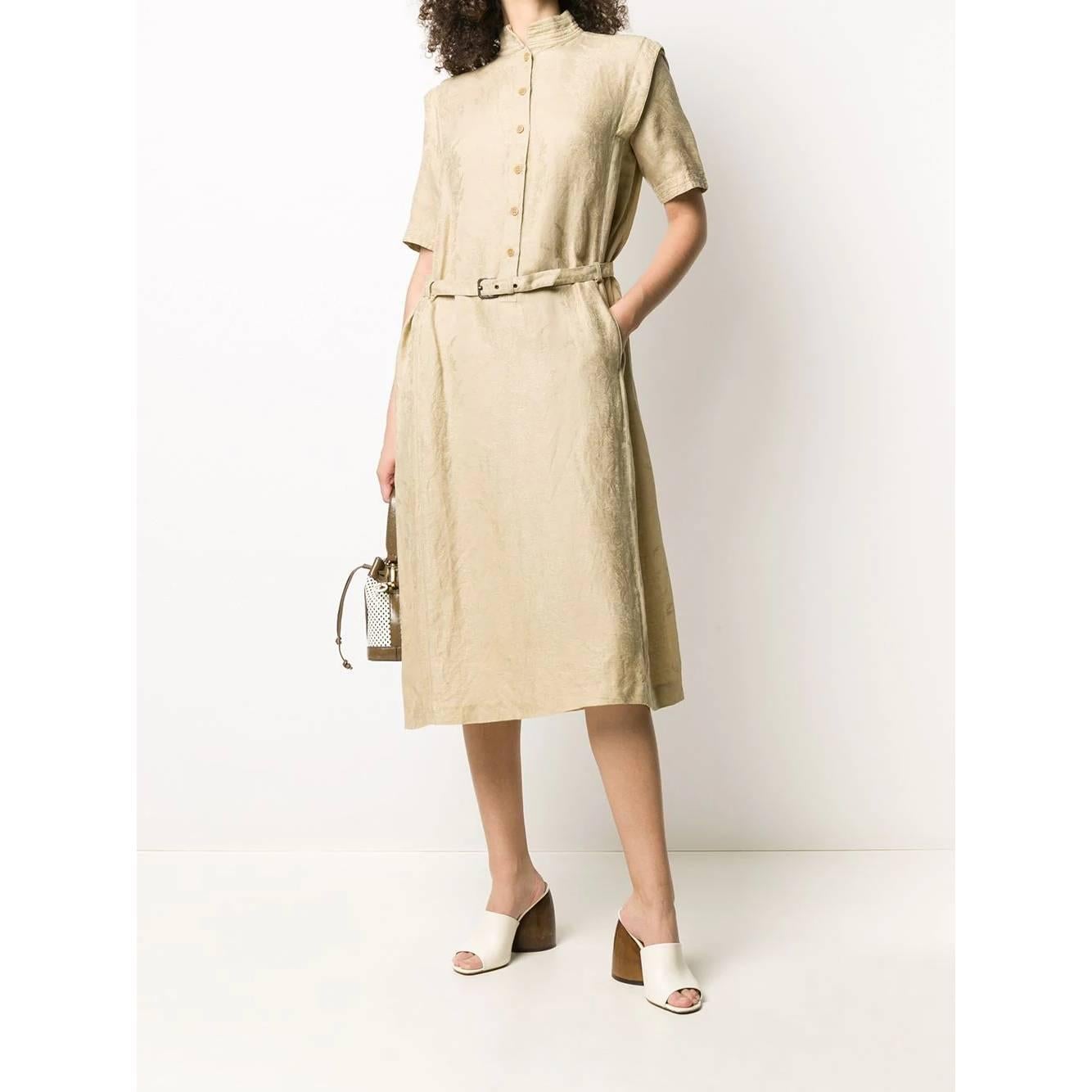 A.N.G.E.L.O. Vintage - ITALY

Christian Dior beige linen blend jacquard dress. Raised collar, front buttons and waist belt.

Years: 80s

Made in Italy

Size: 46 IT

Flat measurements

Height: 118 cm
Bust: 53 cm
Shoulders: 38 cm
Sleeves: 28 cm