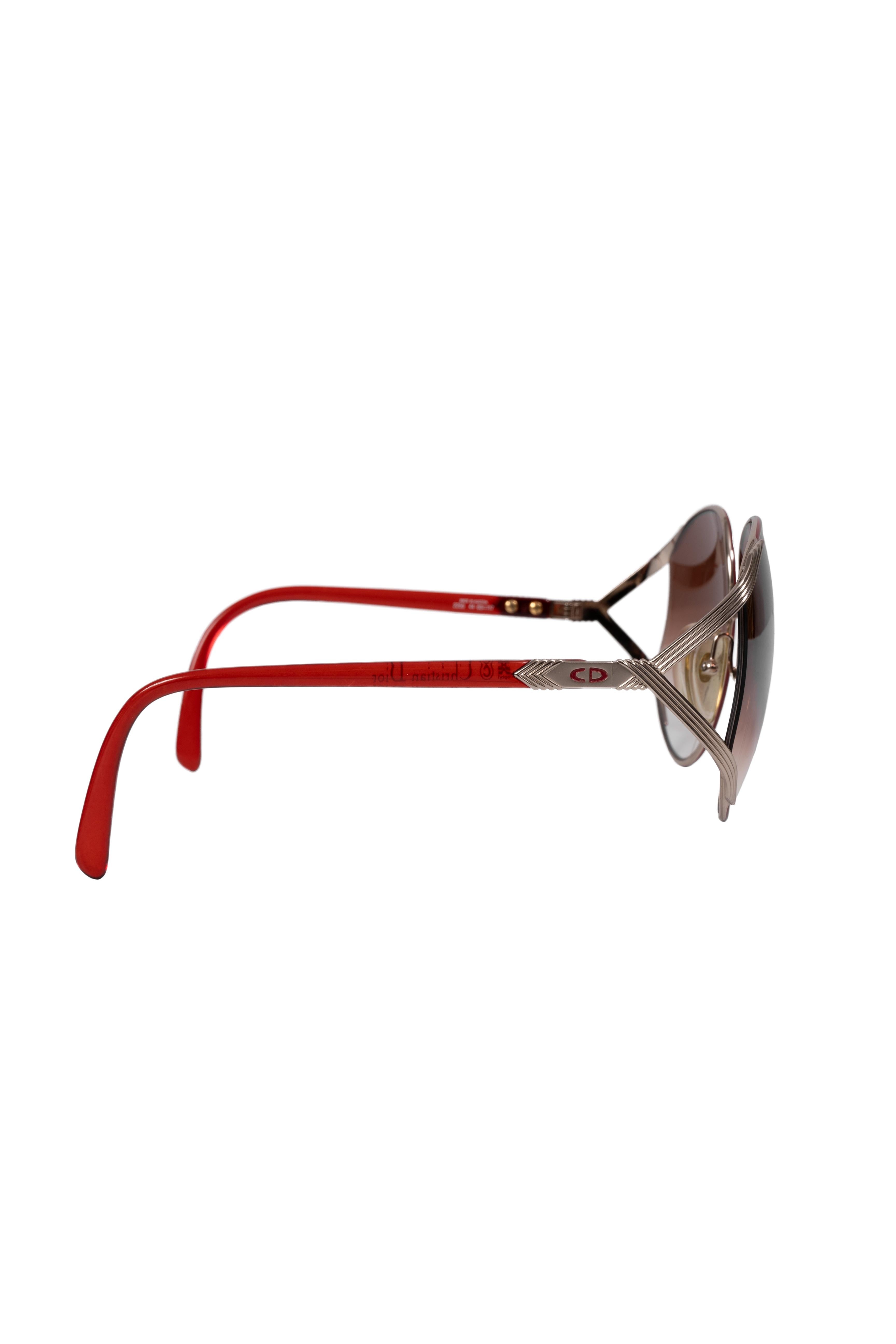 Occhiali da sole oversize Christian Dior anni '80 Modello 2250 44 Argento e Rosso in vendita 2