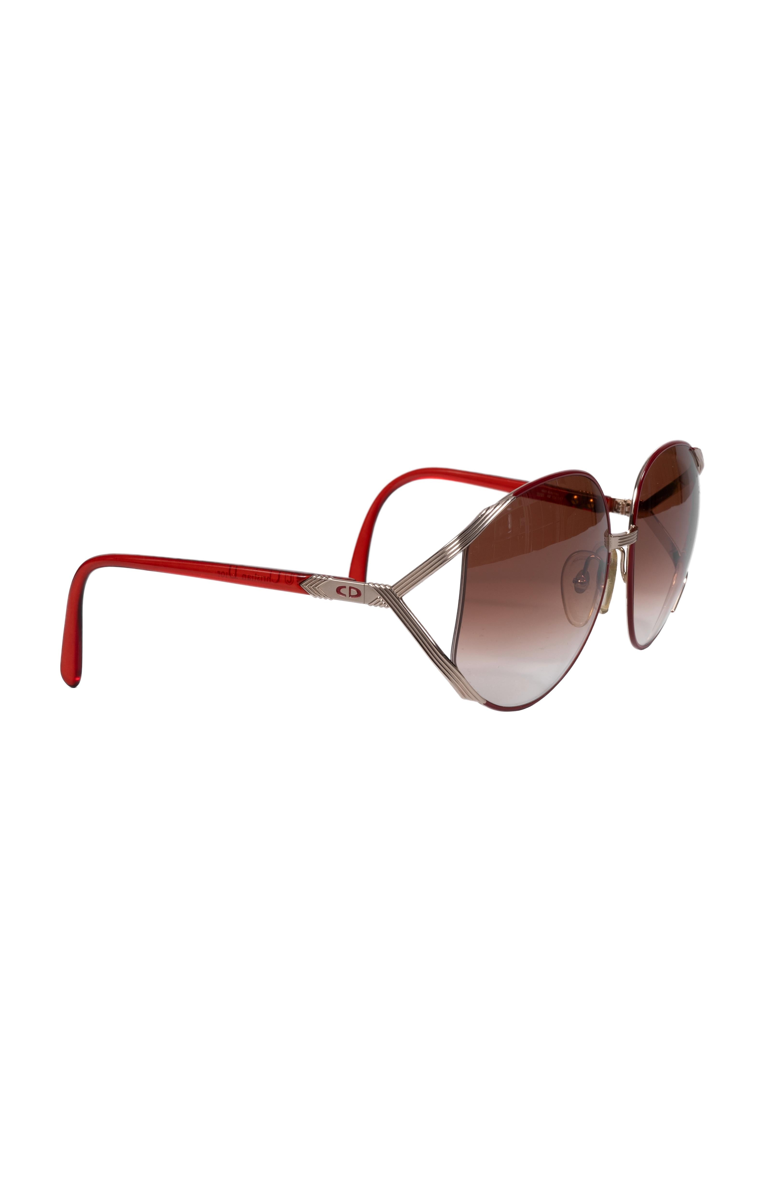 Occhiali da sole oversize Christian Dior anni '80 Modello 2250 44 Argento e Rosso in vendita 3