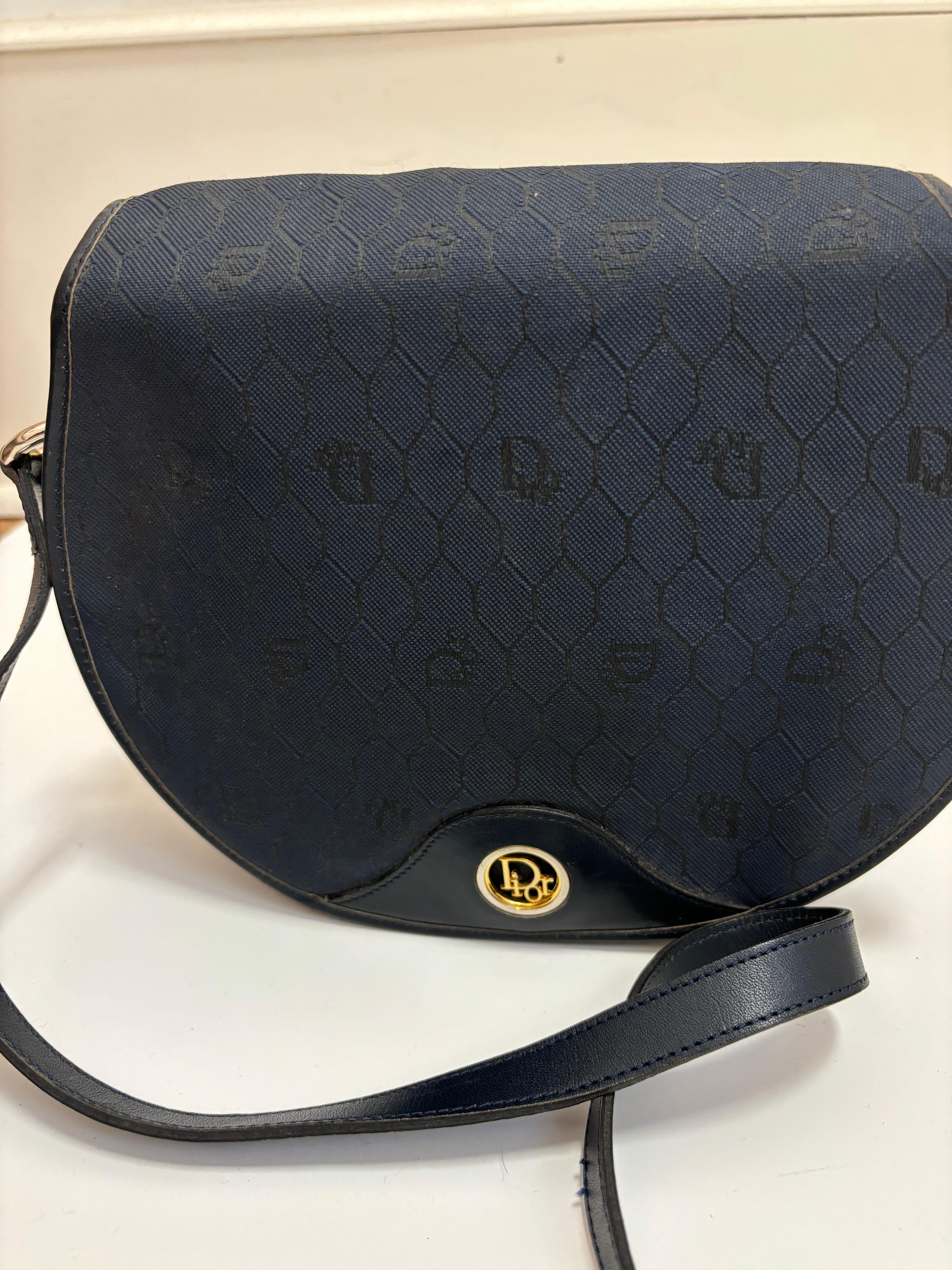 1980s Christian Dior Rare Honeycomb B  Canvas and Leather Saddle Crossbody Bag In Good Condition In Port Hope, ON