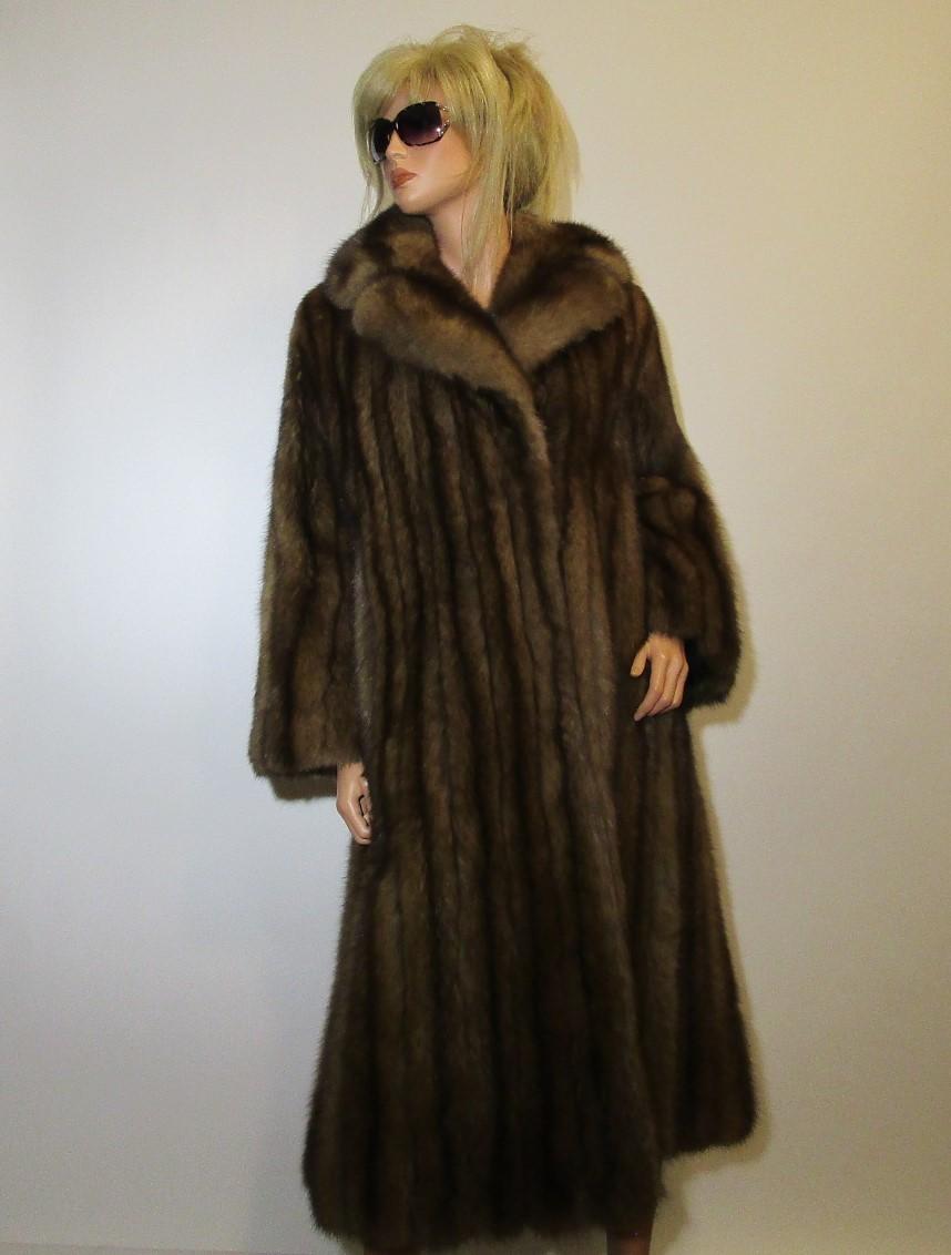 CHRISTIAN DIOR Russian Sable Fur Coat Full Length S/M In Excellent Condition In Lakewood, CO