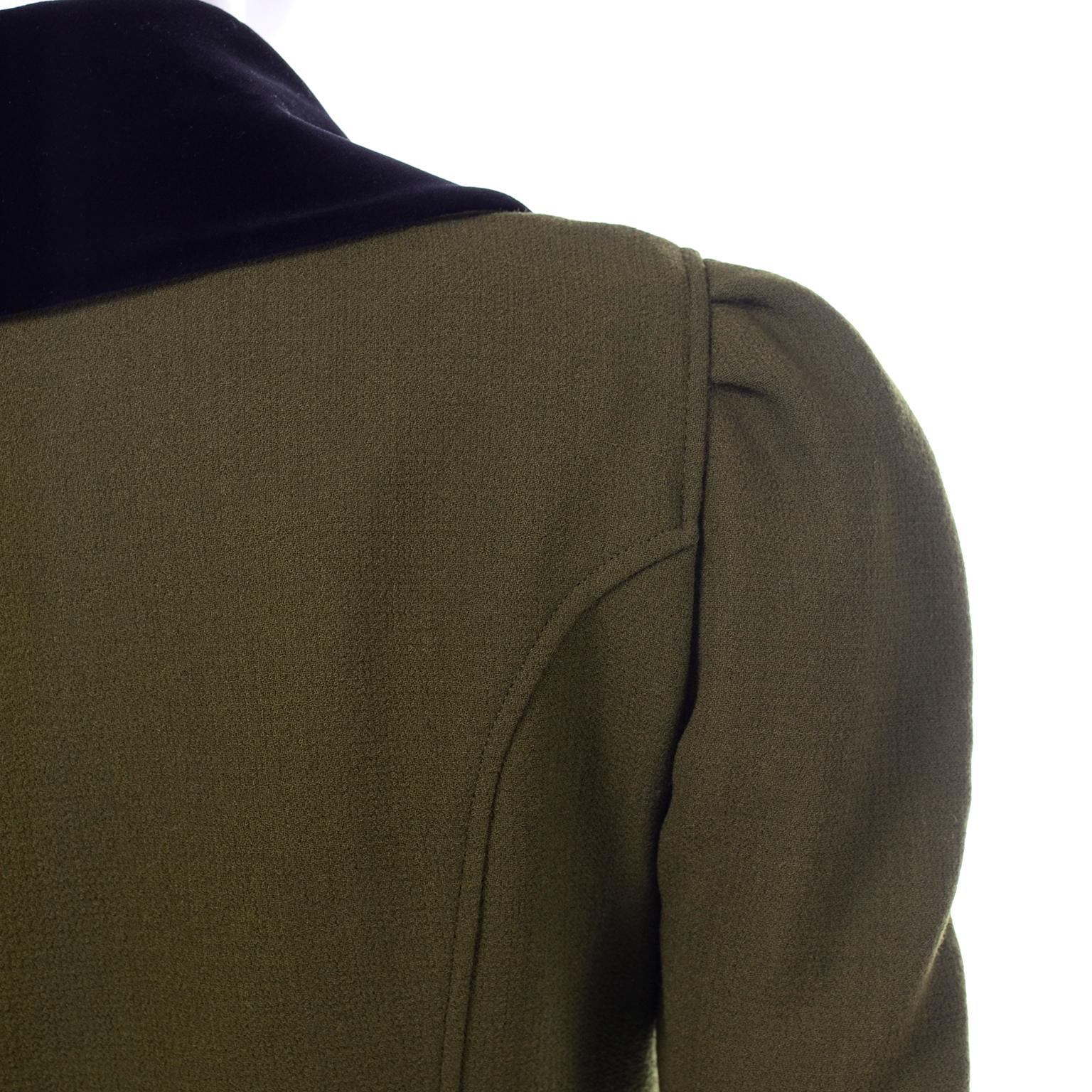 1980s Christian Lacroix Green Wool Double Breasted Jacket w/ Black Velvet Collar For Sale 2