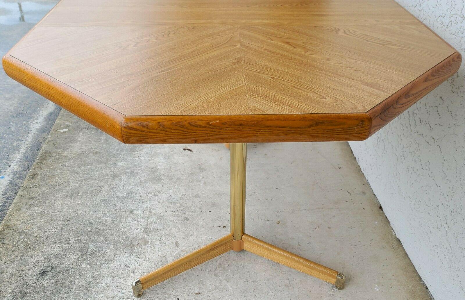 Mid-Century Modern Chaises et table de jeu de salle à manger Chromcraft en cuir des années 1980 en vente