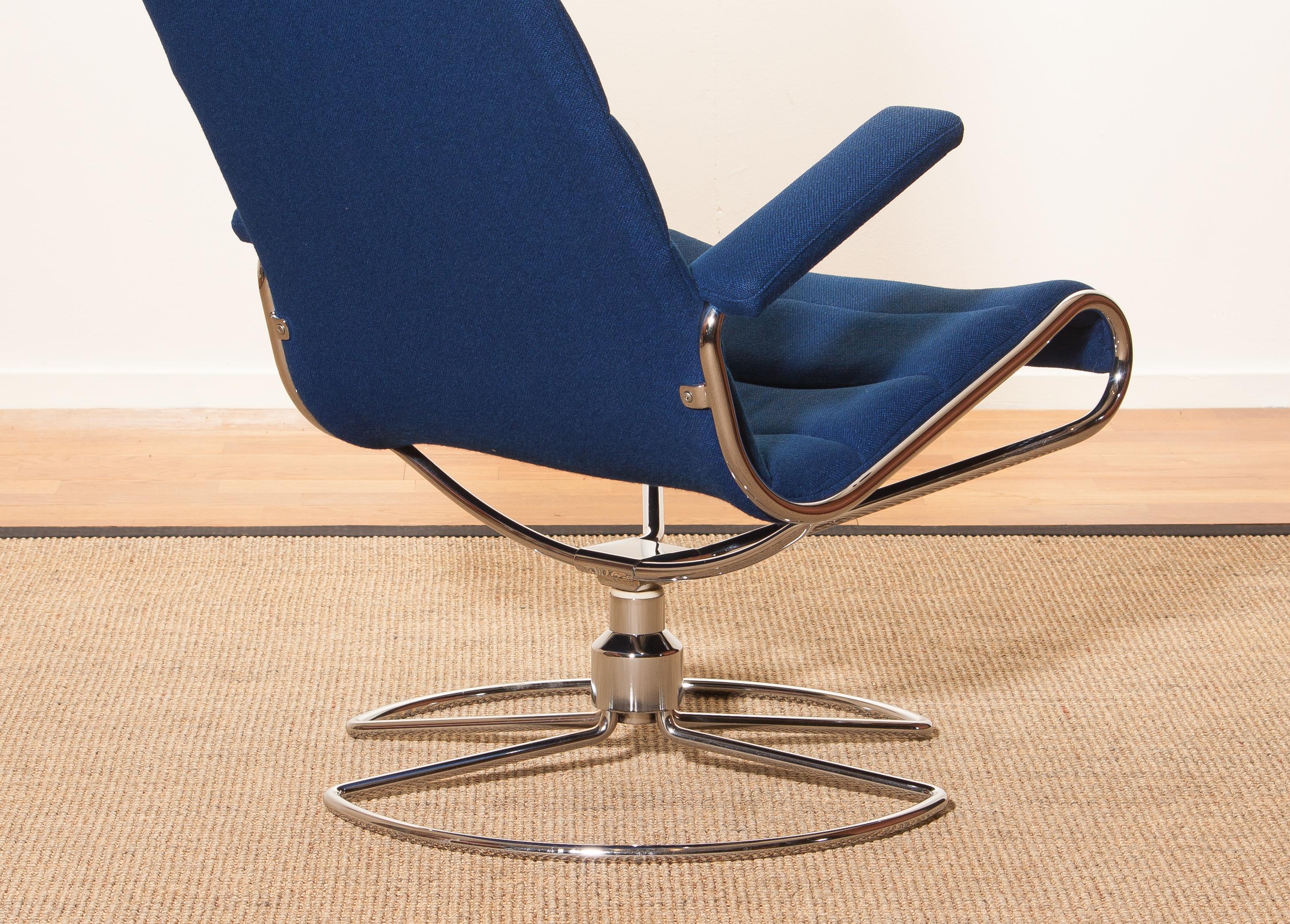 Steel 1980s, Chrome with Royal Blue Fabric 'Minister' Swivel Chair by Bruno Mathsson