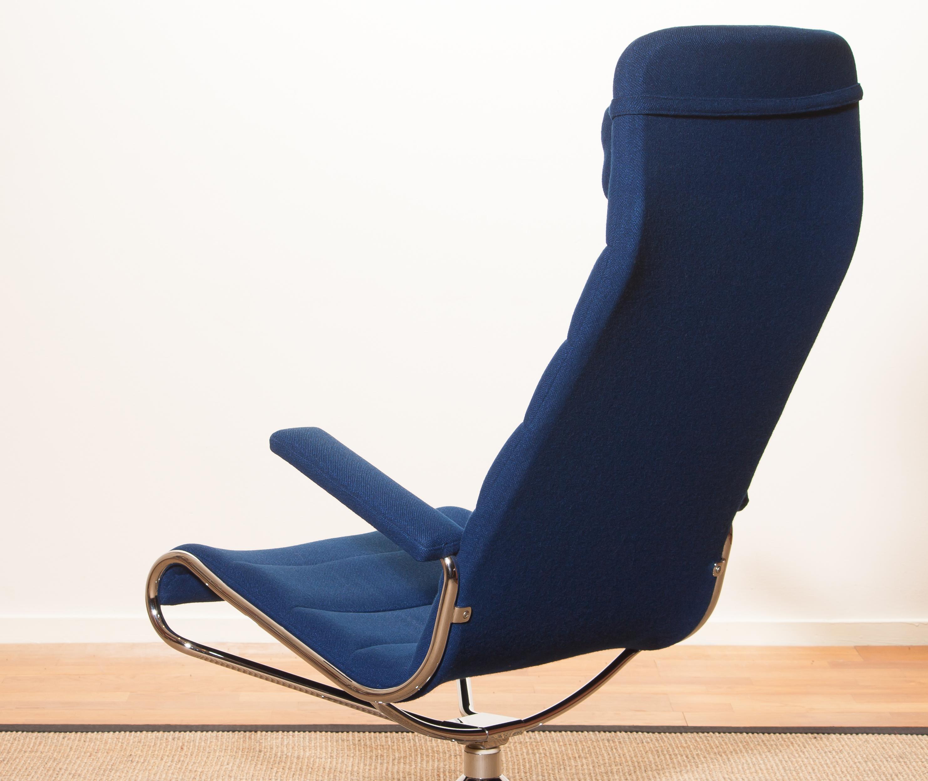 1980s, Chrome with Royal Blue Fabric 'Minister' Swivel Chair by Bruno Mathsson 2
