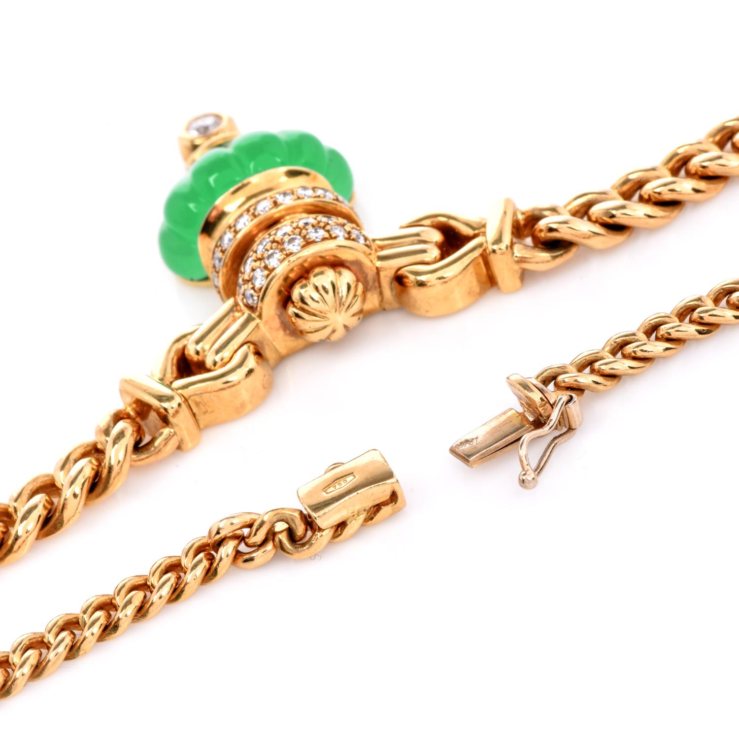 1980s  Chrysoprase Diamond Gold Pendant Curb Link Necklace  In Excellent Condition For Sale In Miami, FL