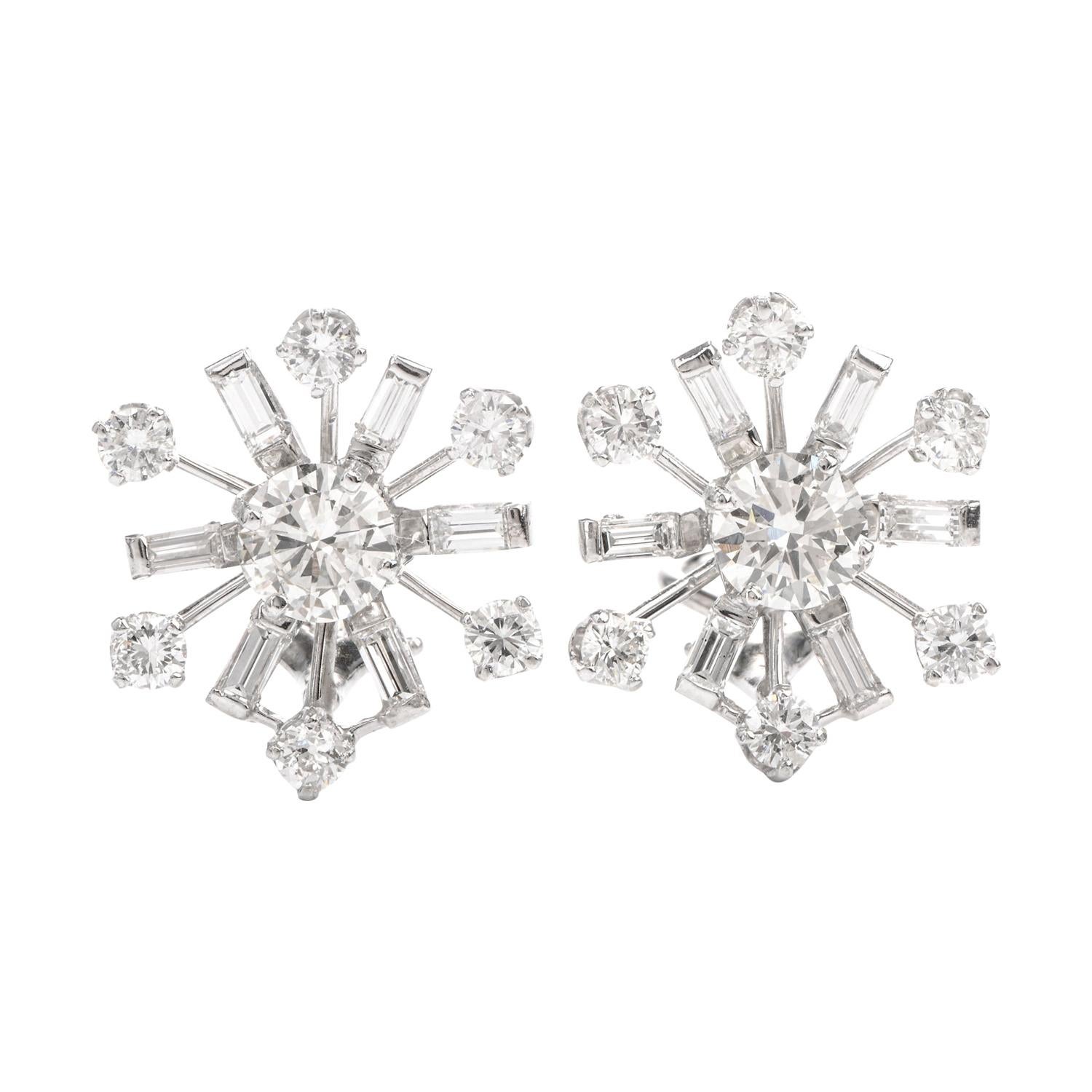 1980s  Circulaire 4.15 Cararts Diamant Platine  Snow Clip-on  Boucles d
oreilles en vente