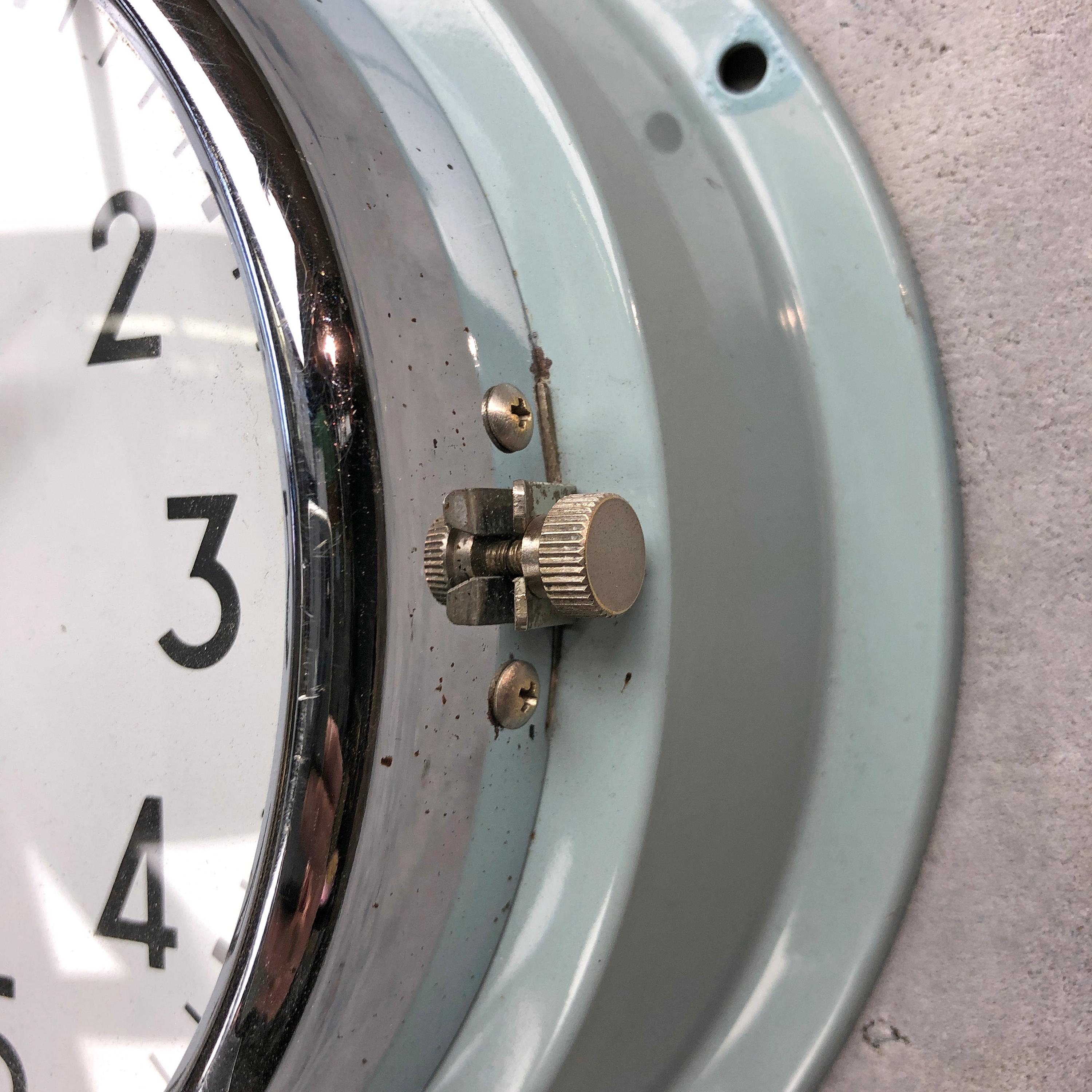 1980s Citizen Japanese Blue Steel Retro Vintage Industrial Antique Quartz Clock For Sale 9