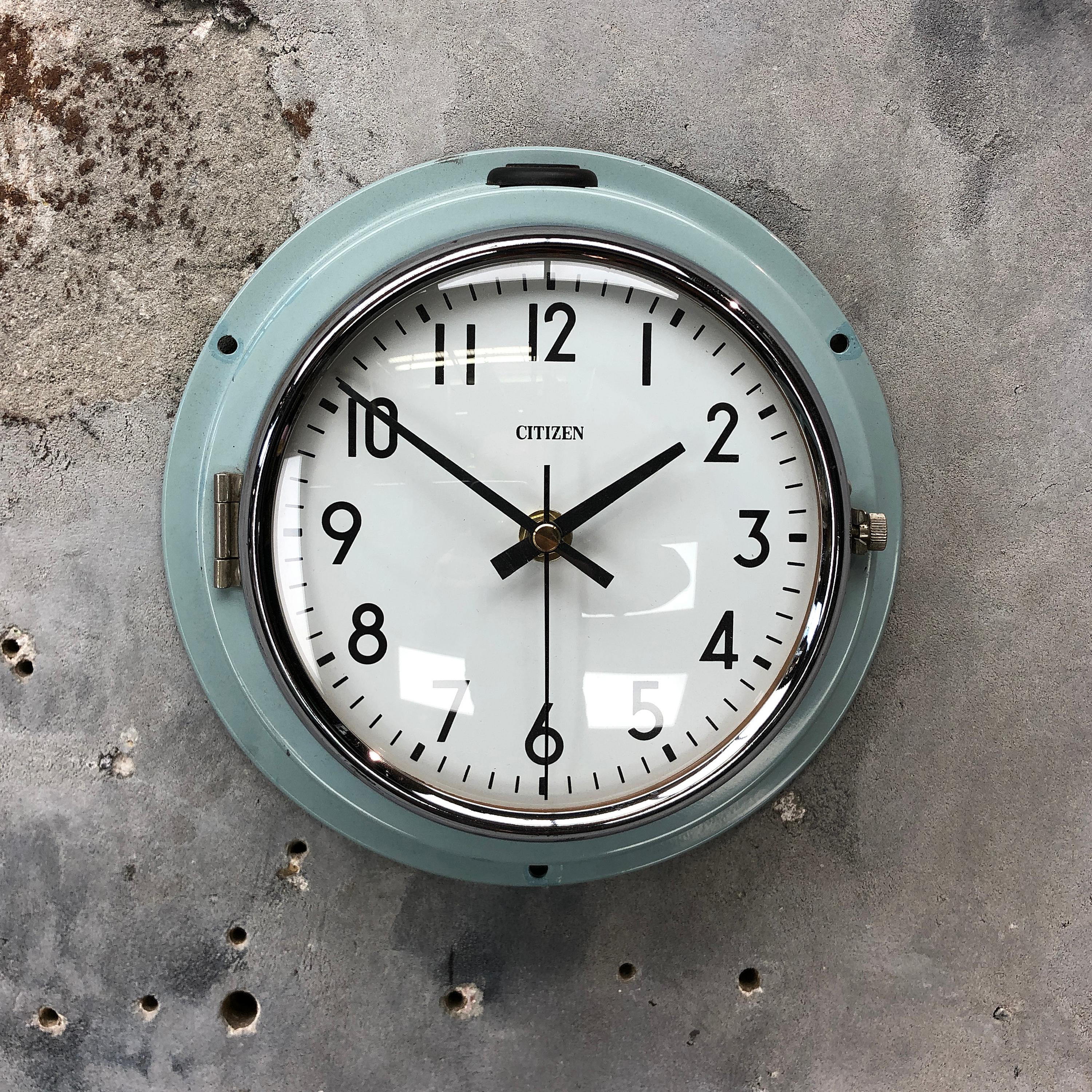 1980s Citizen Japanese Blue Steel Retro Vintage Industrial Antique Quartz Clock In Good Condition For Sale In Leicester, Leicestershire