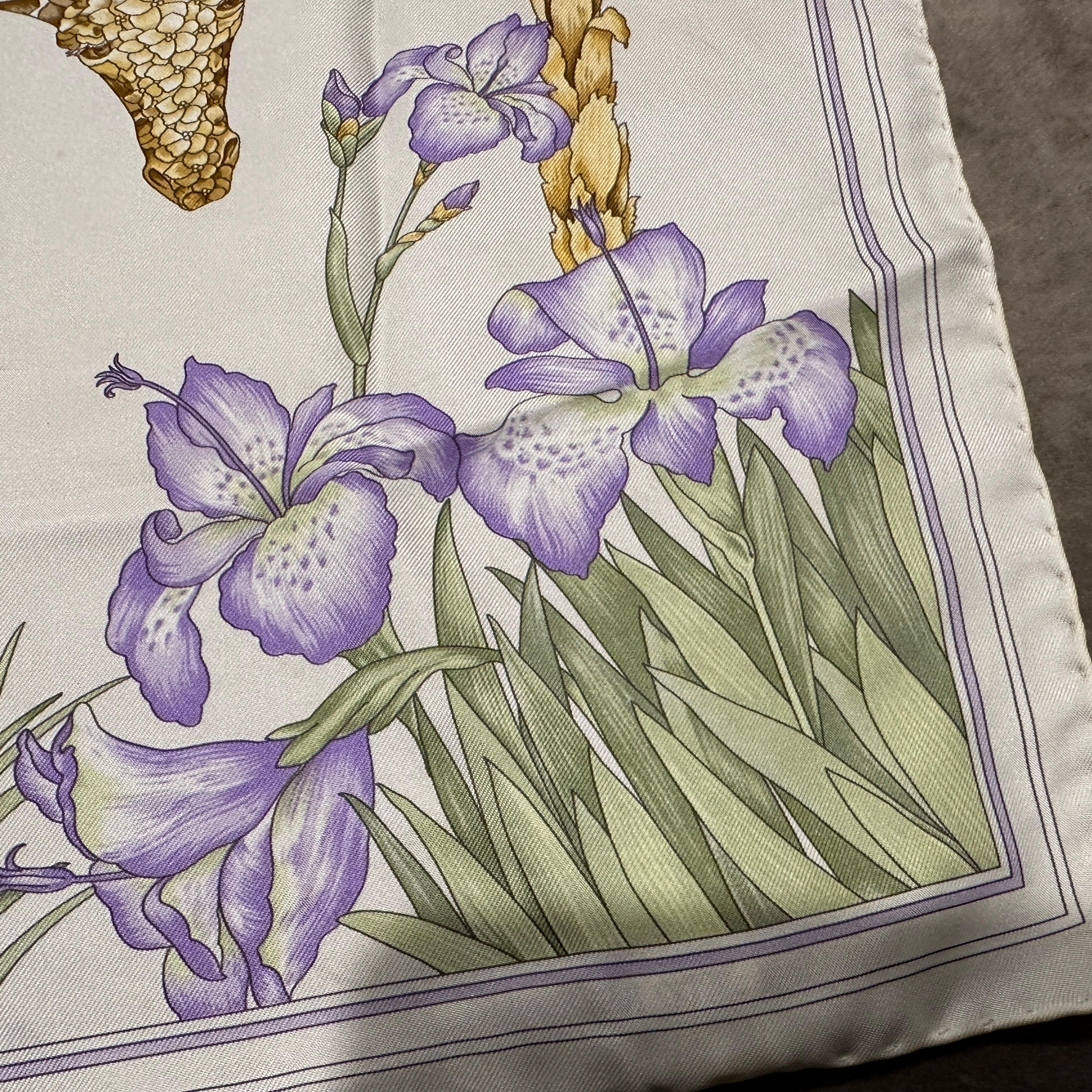 Sciarpa di seta classica degli anni '80 ispirata a Nature di Salvatore Ferragamo in vendita 7