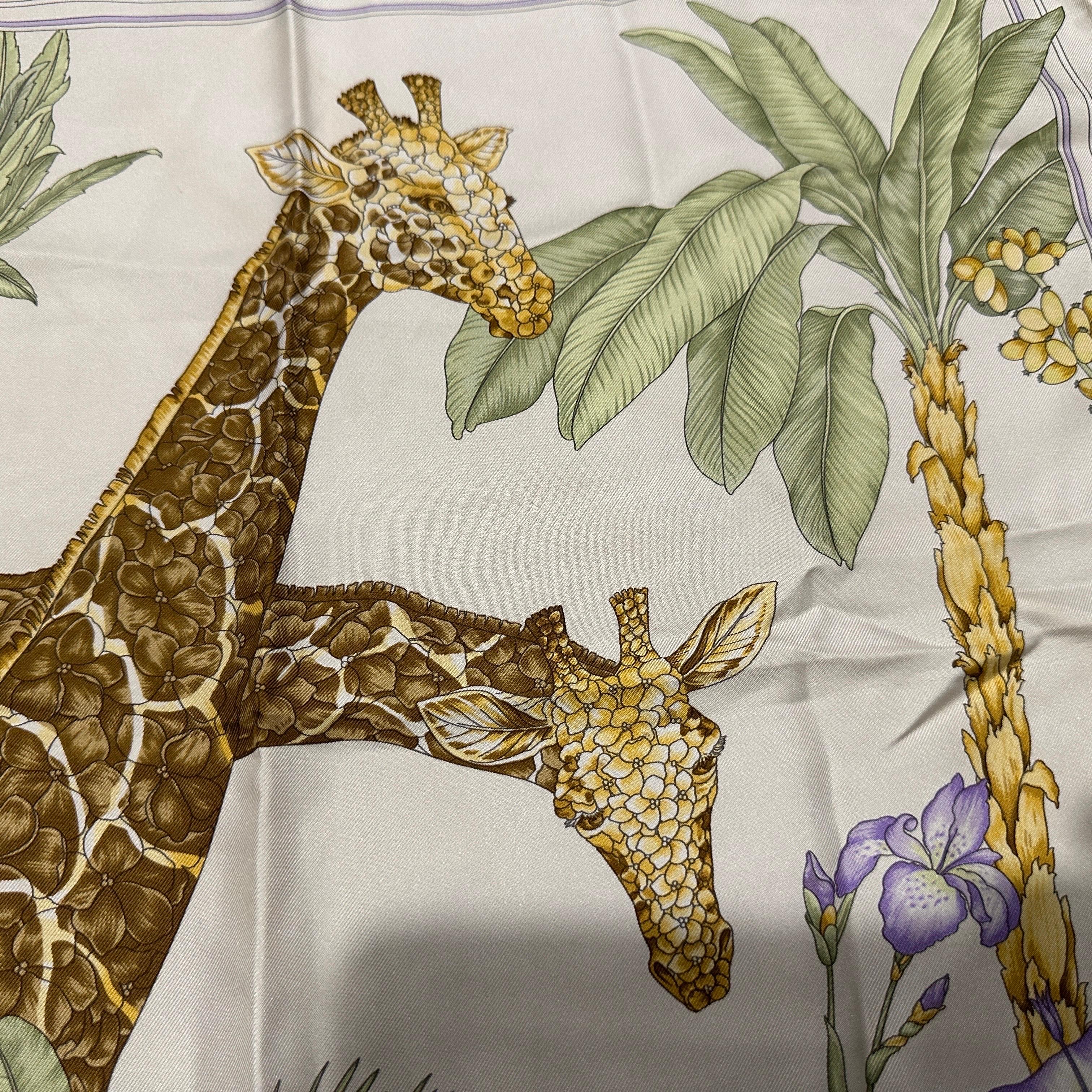 Sciarpa di seta classica degli anni '80 ispirata a Nature di Salvatore Ferragamo in vendita 4