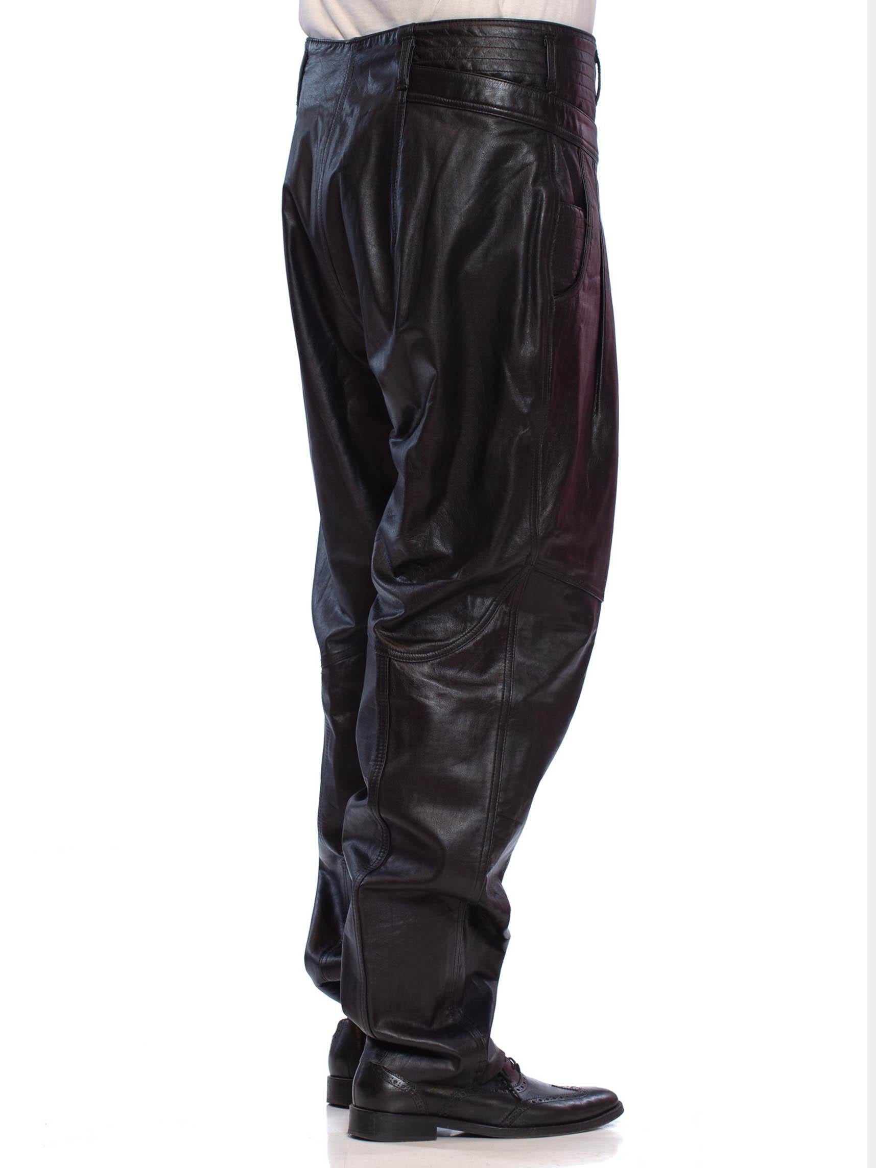 1980'S CLAUDE MONTANA Style Black Leather Men's New Wave High-Waisted Pleated Pa In Excellent Condition In New York, NY