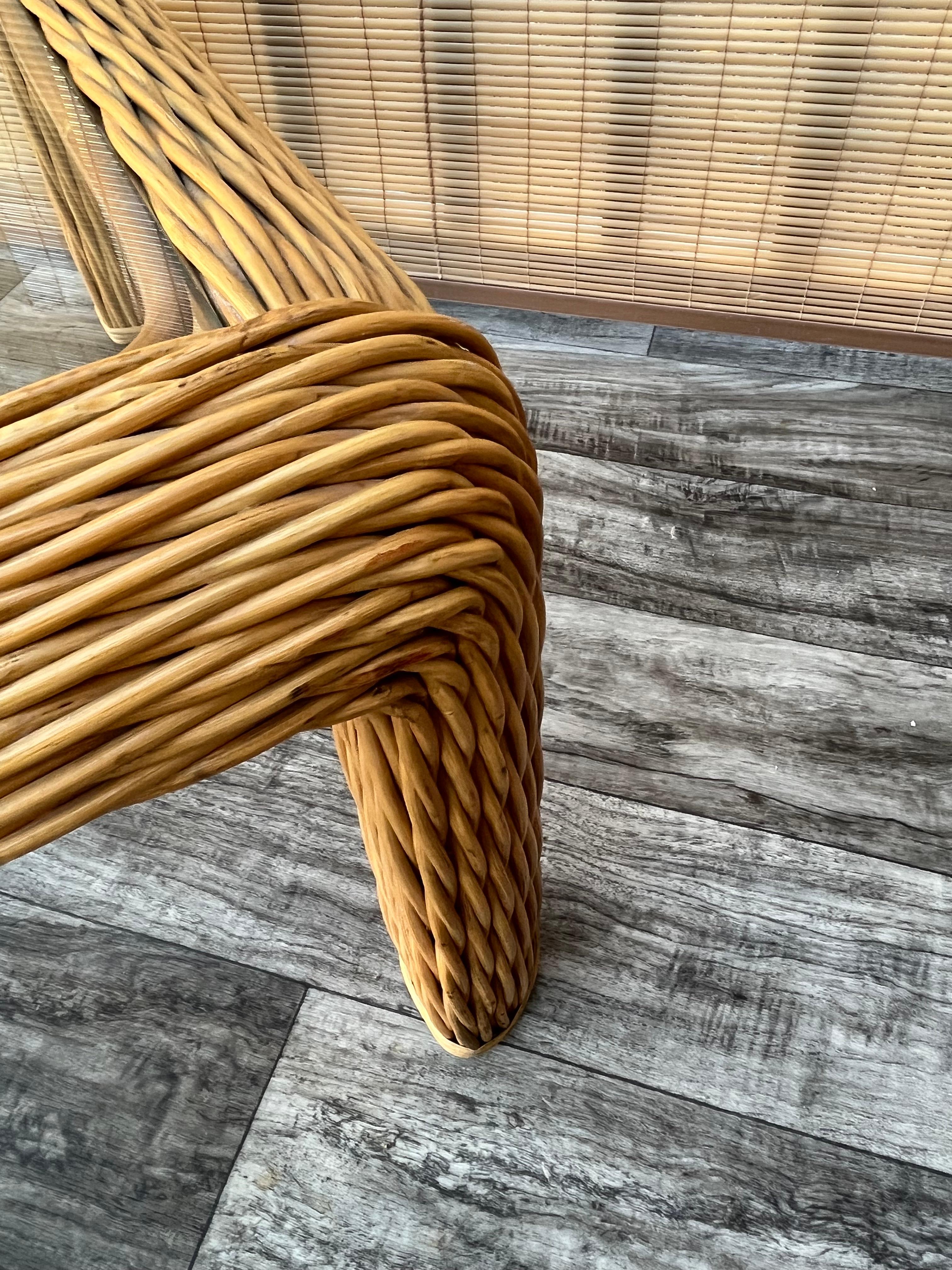 1980s Coastal Style Braided Pencil Reed Rattan Coffee / Cocktail Table For Sale 11