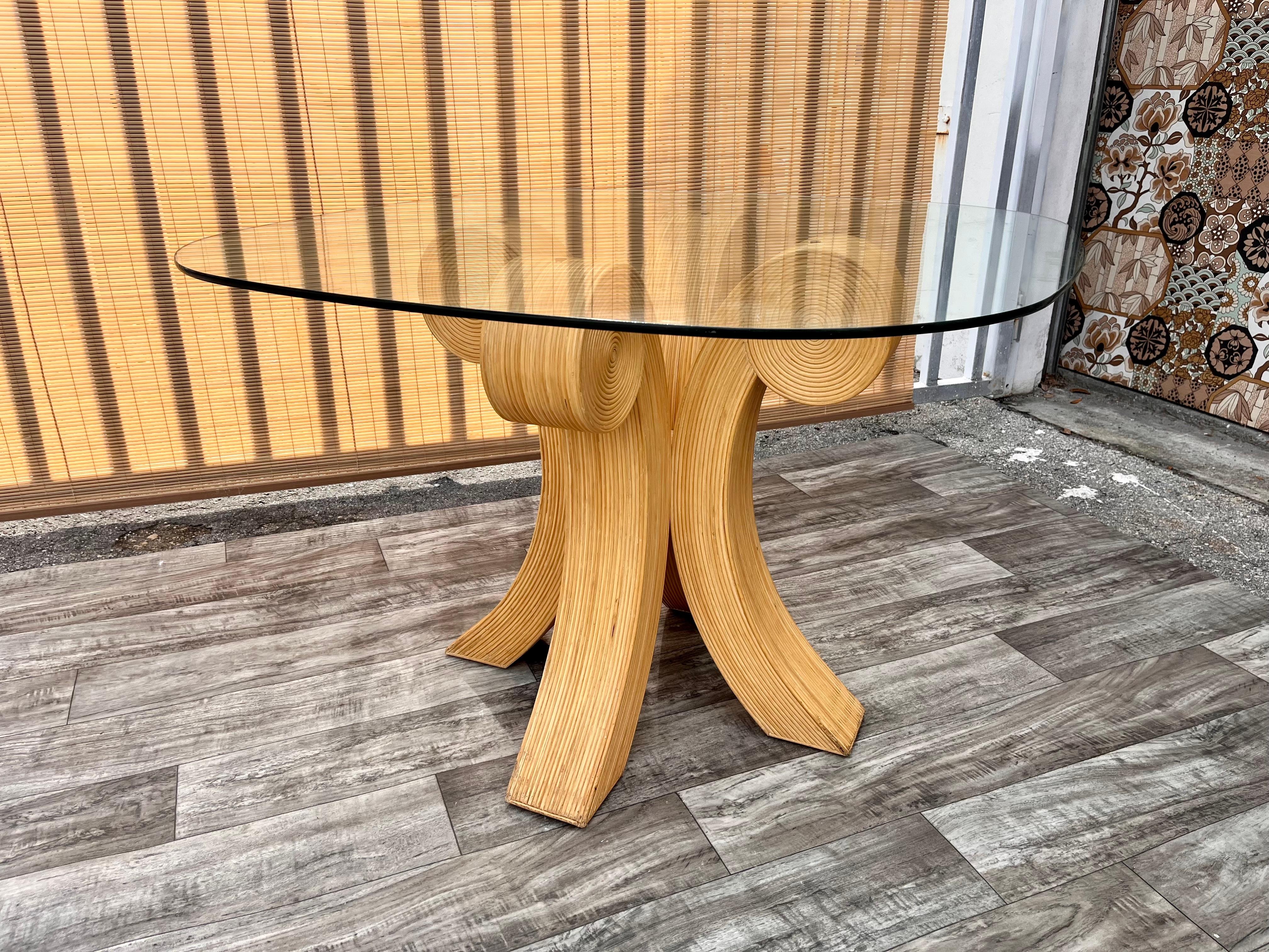 Beveled 1980s Coastal Style Pencil Reed Dining Set  For Sale