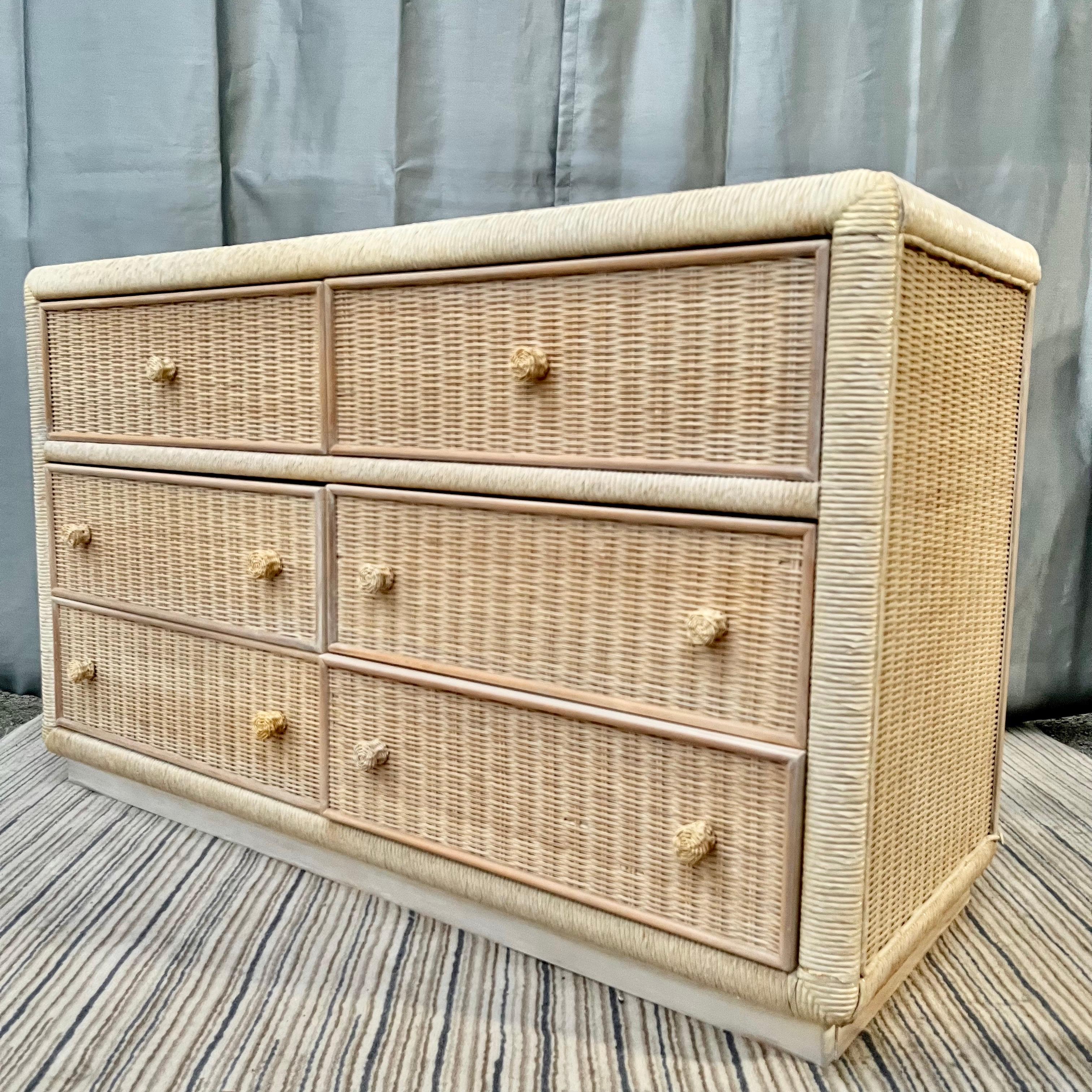 Hollywood Regency 1980s, Coastal Style Wicker Six Drawers Dresser by Broyhill Furniture