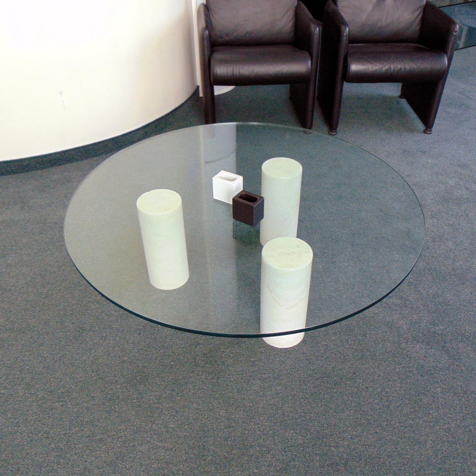 1980s Coffee Table, Italian White Marble Cylindric Legs and Glass Top For Sale 9