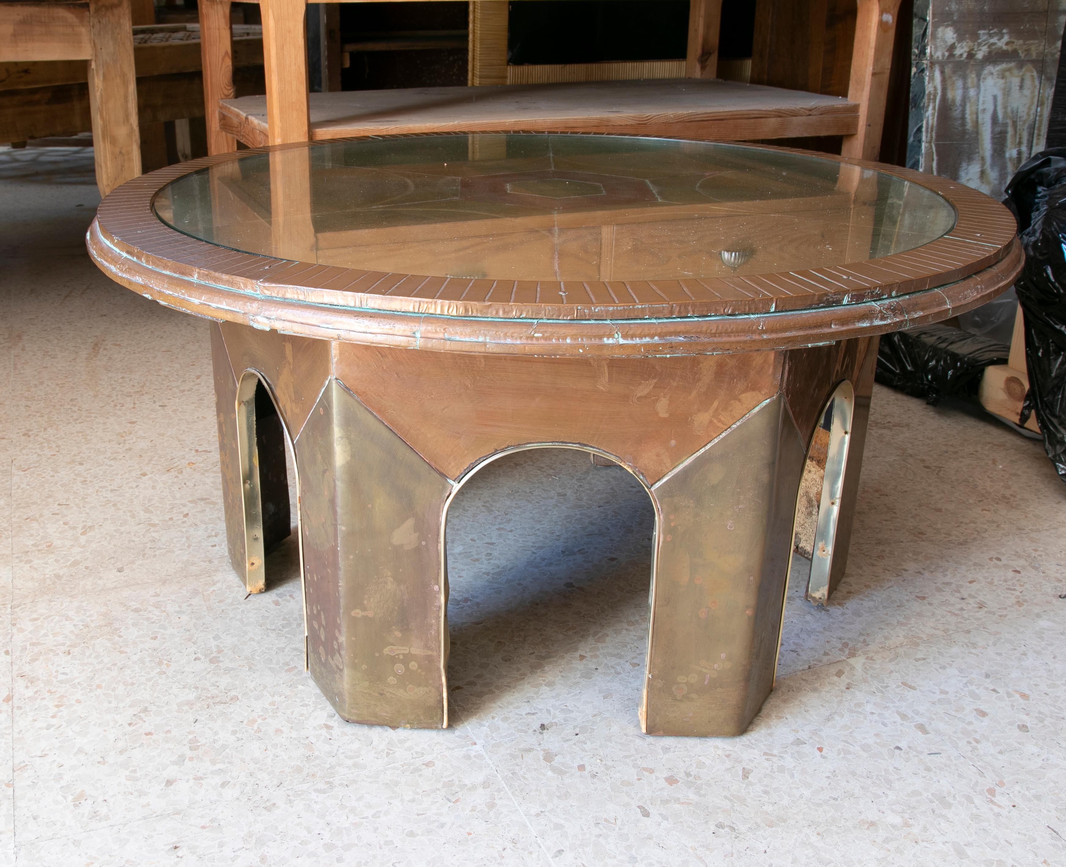 Bronze 1980s Coffee Table with Wooden Frame and Two Coloured Brass Top For Sale