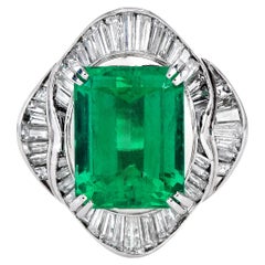 1980s Colombian 9.59 Carat Emerald Diamond Platinum Ballerina Cocktail Ring GRS