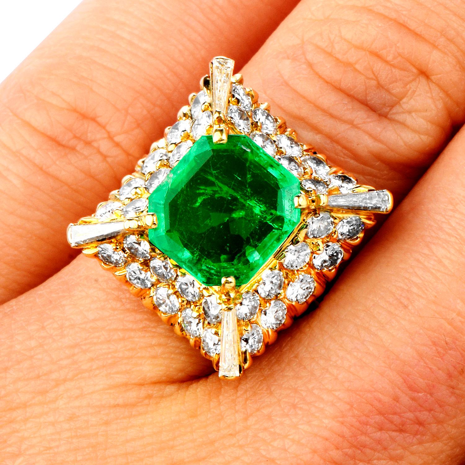 1980's Colombian Emerald Diamond 18K Gold Cocktail Ring 1