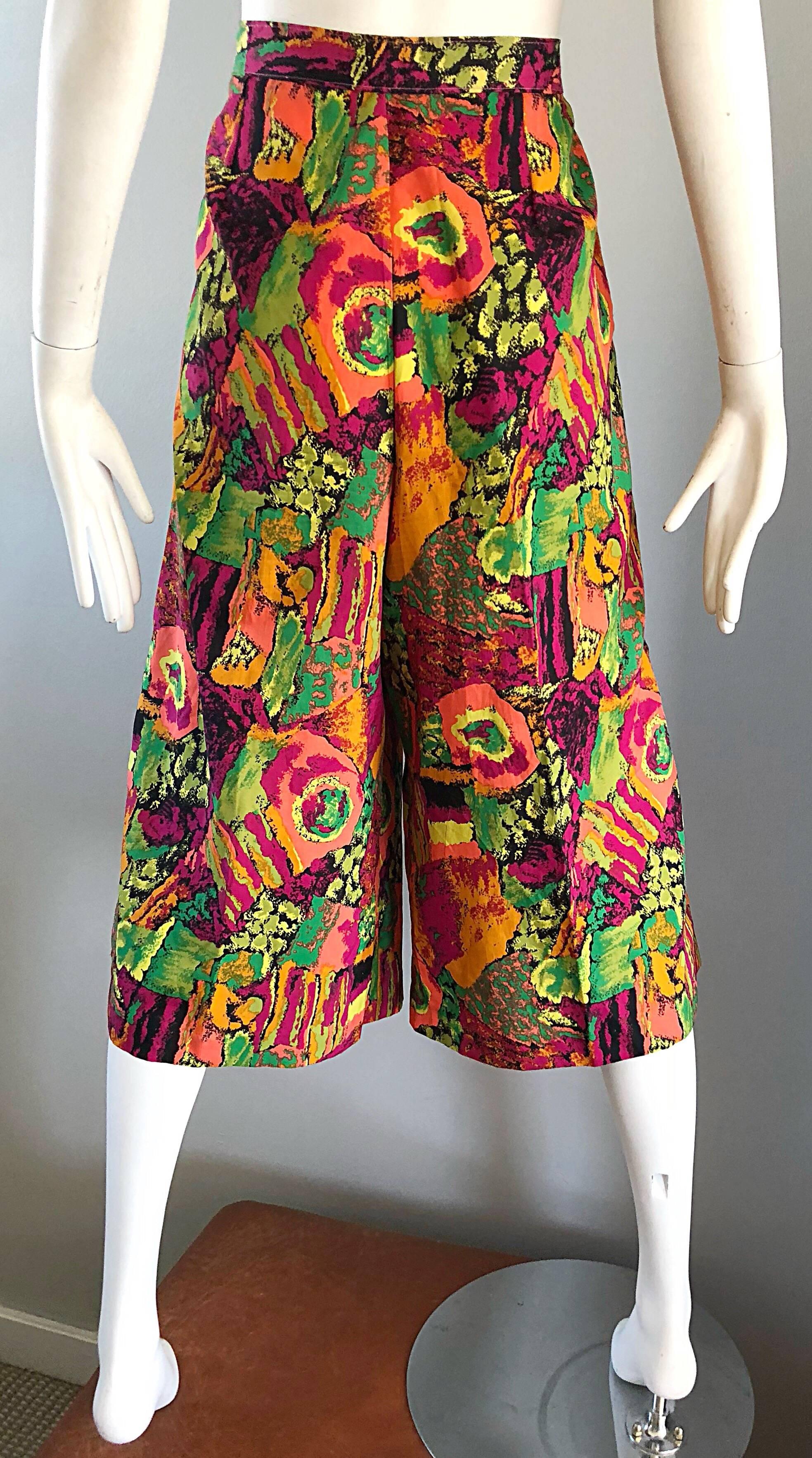 Women's 1980s Colorful Pink + Green + Orange Vintage 80s High Waisted Wide Leg Culottes  For Sale
