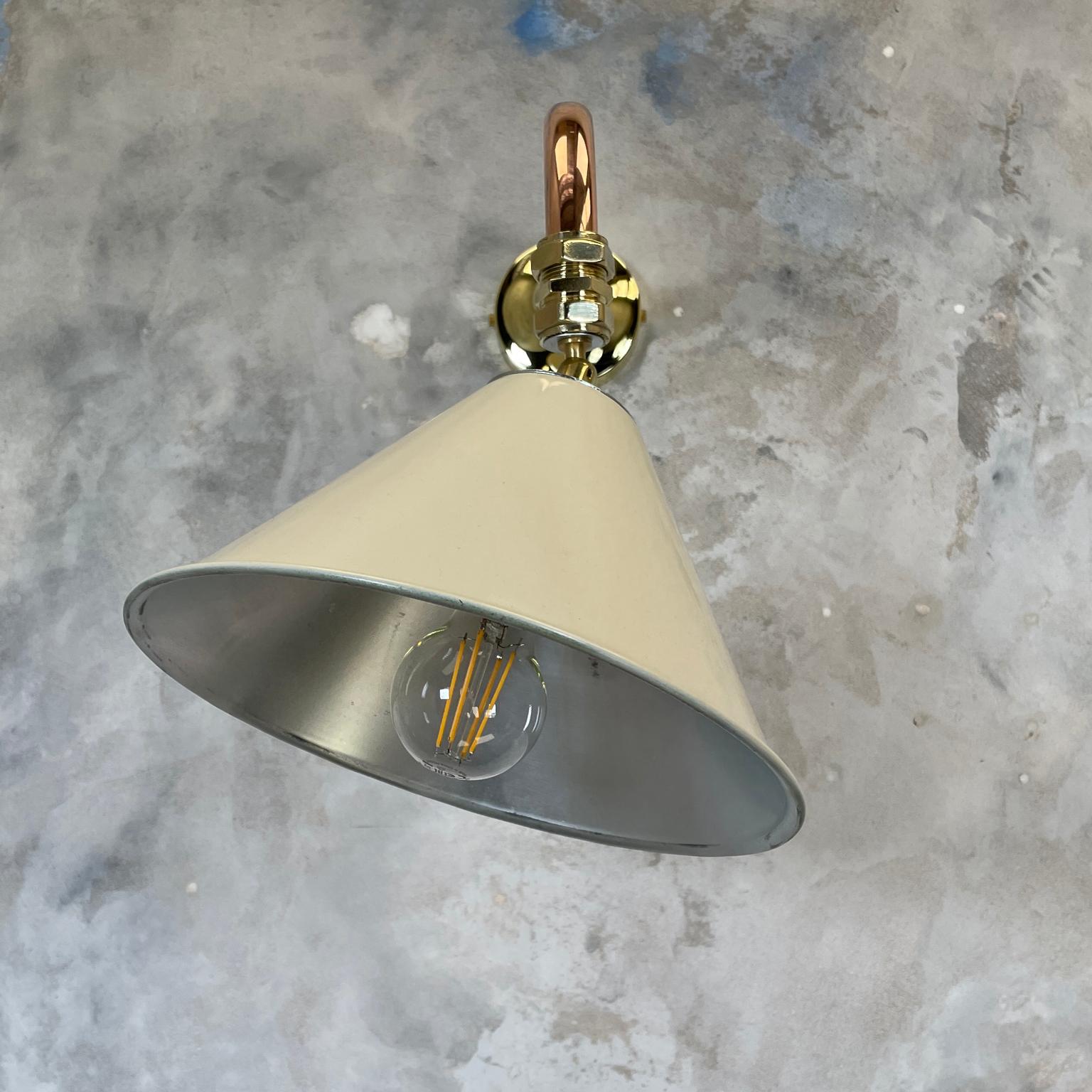 1980's Copper & Brass Cantilever Lamp Cream British Army Lamp Shade For Sale 11
