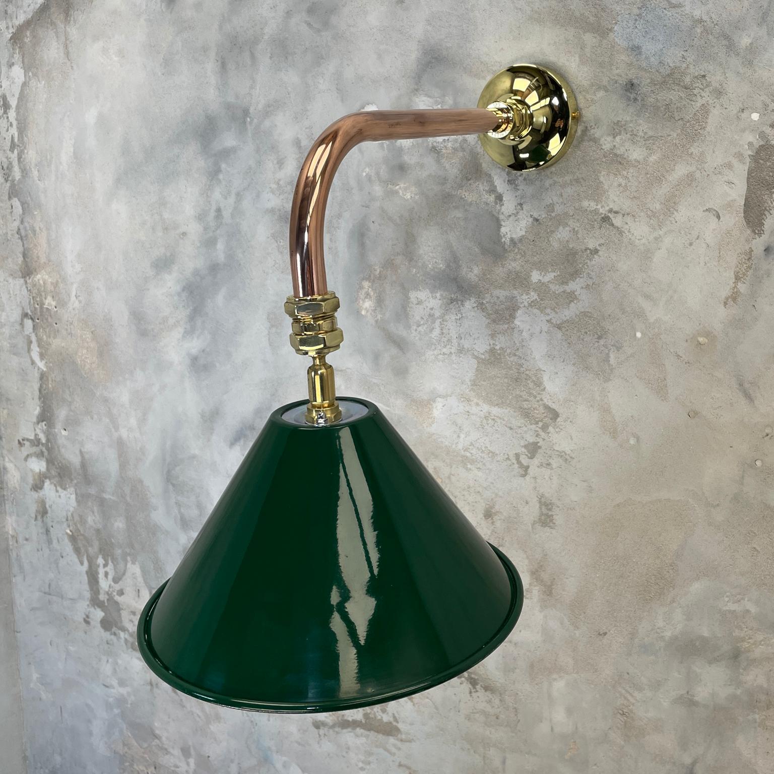 Freitragende Lampe aus Kupfer und Messing, grüner britischer Armee-Lampenschirm, 1980er Jahre im Angebot 8