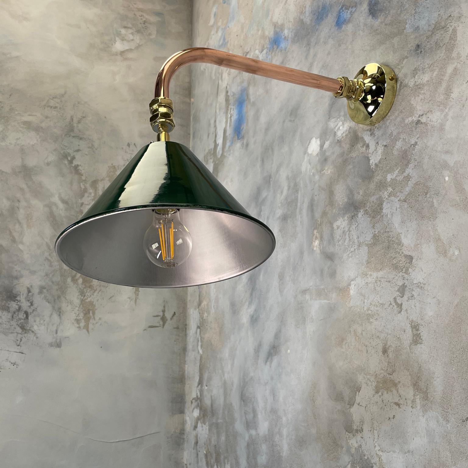 1980's Copper & Brass Cantilever Lamp Green British Army Lamp Shade For Sale 6