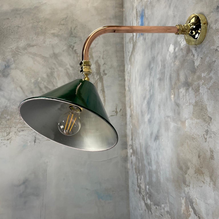 Late 20th Century 1980's Copper & Brass Cantilever Lamp Green British Army Lamp Shade For Sale