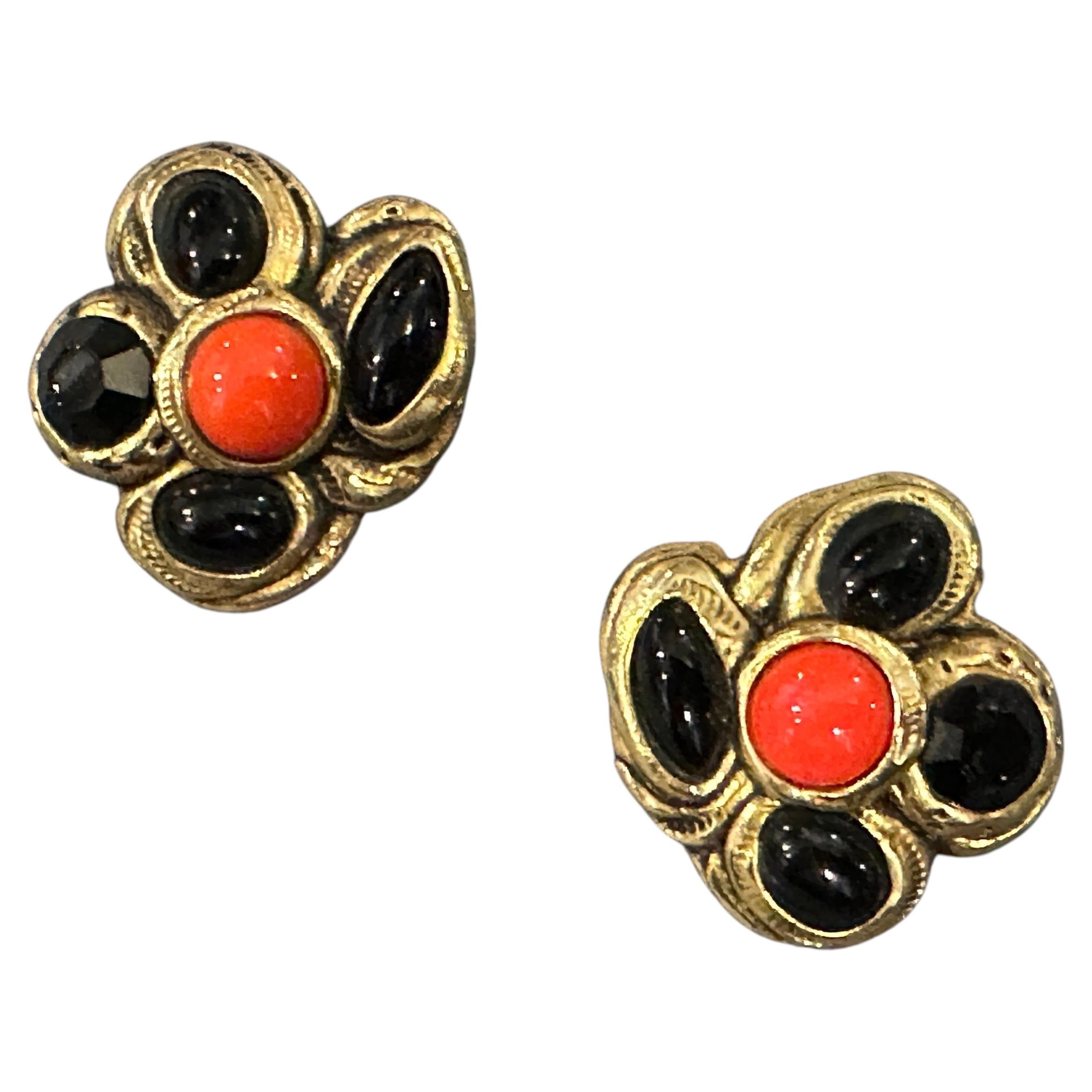1980 Bijoux de fantaisie Boucles d'oreilles italiennes en métal doré et émail