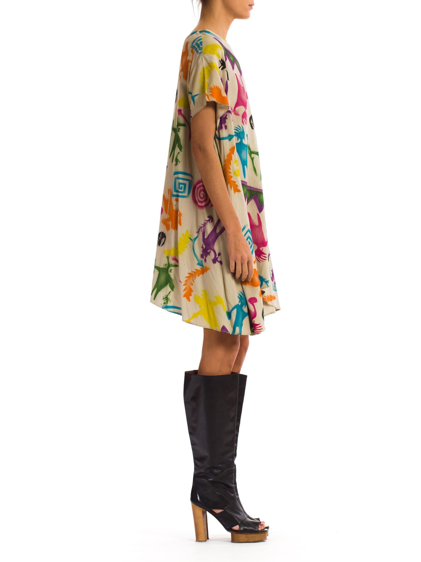 1980S Multicolor Rayon Cave Painting Stencil Print Oversized Tunic Dress With P In Excellent Condition In New York, NY