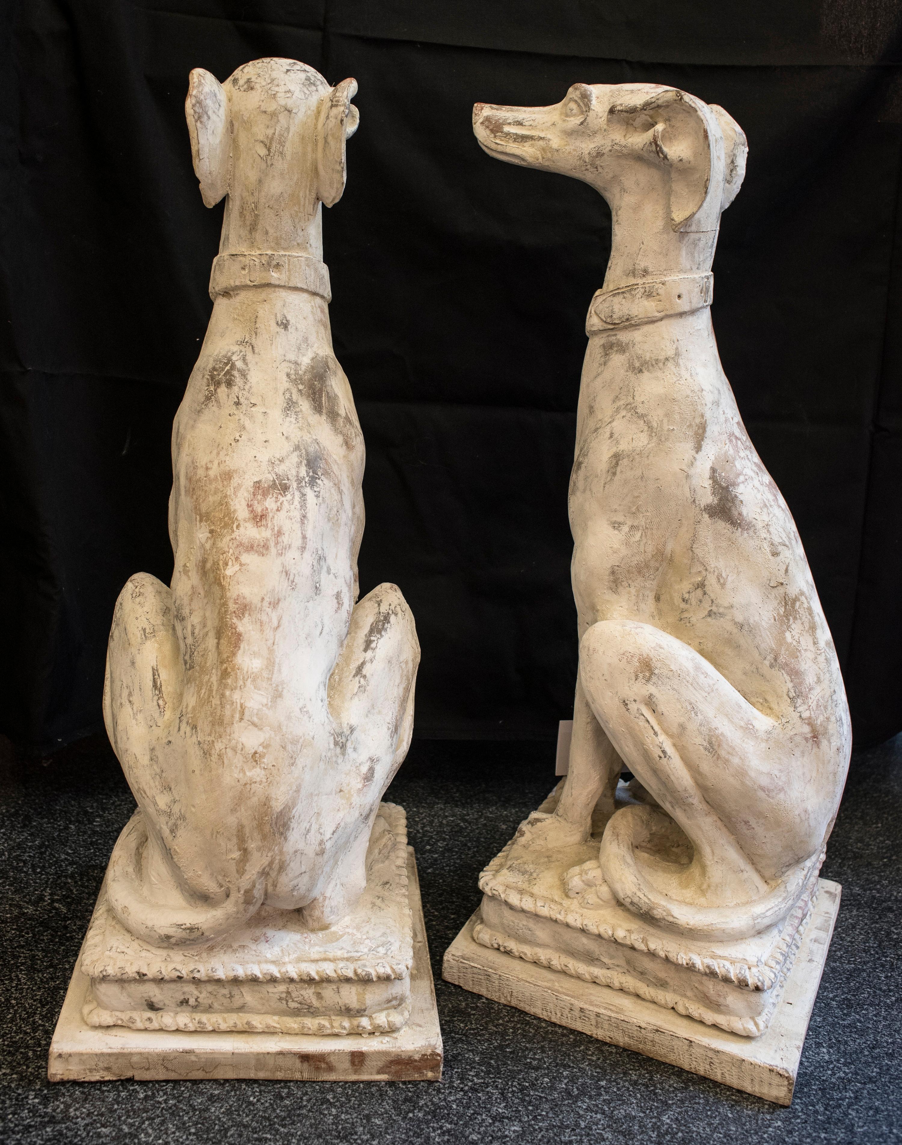 One of a kind couple of Italian terracotta greyhounds with broken white finish.
In perfect condition. Awesome for any stunning decoration.