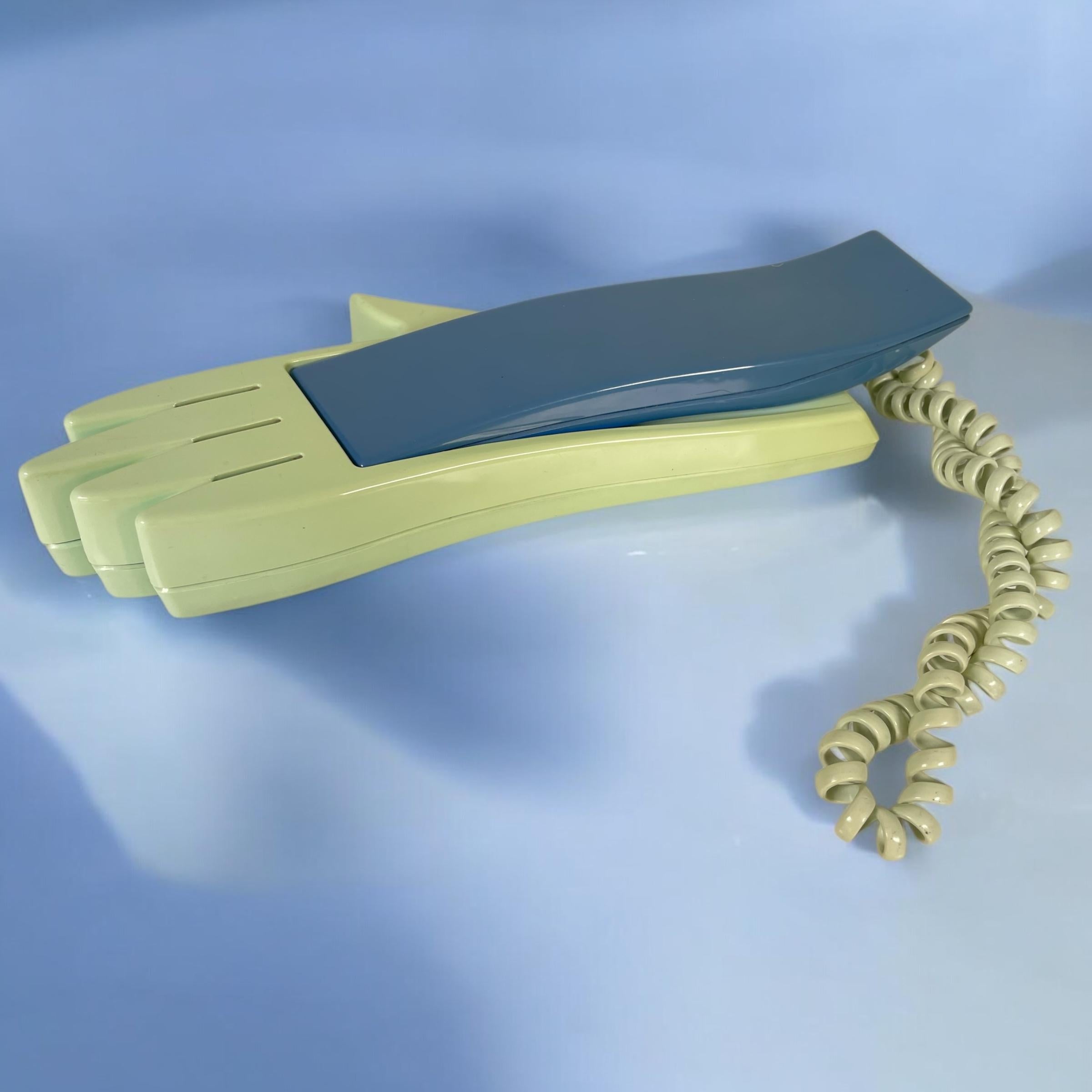 Telefono Cresta Modell 100 degli anni '80 progettato per Vroom & Dreesmann in vendita 9