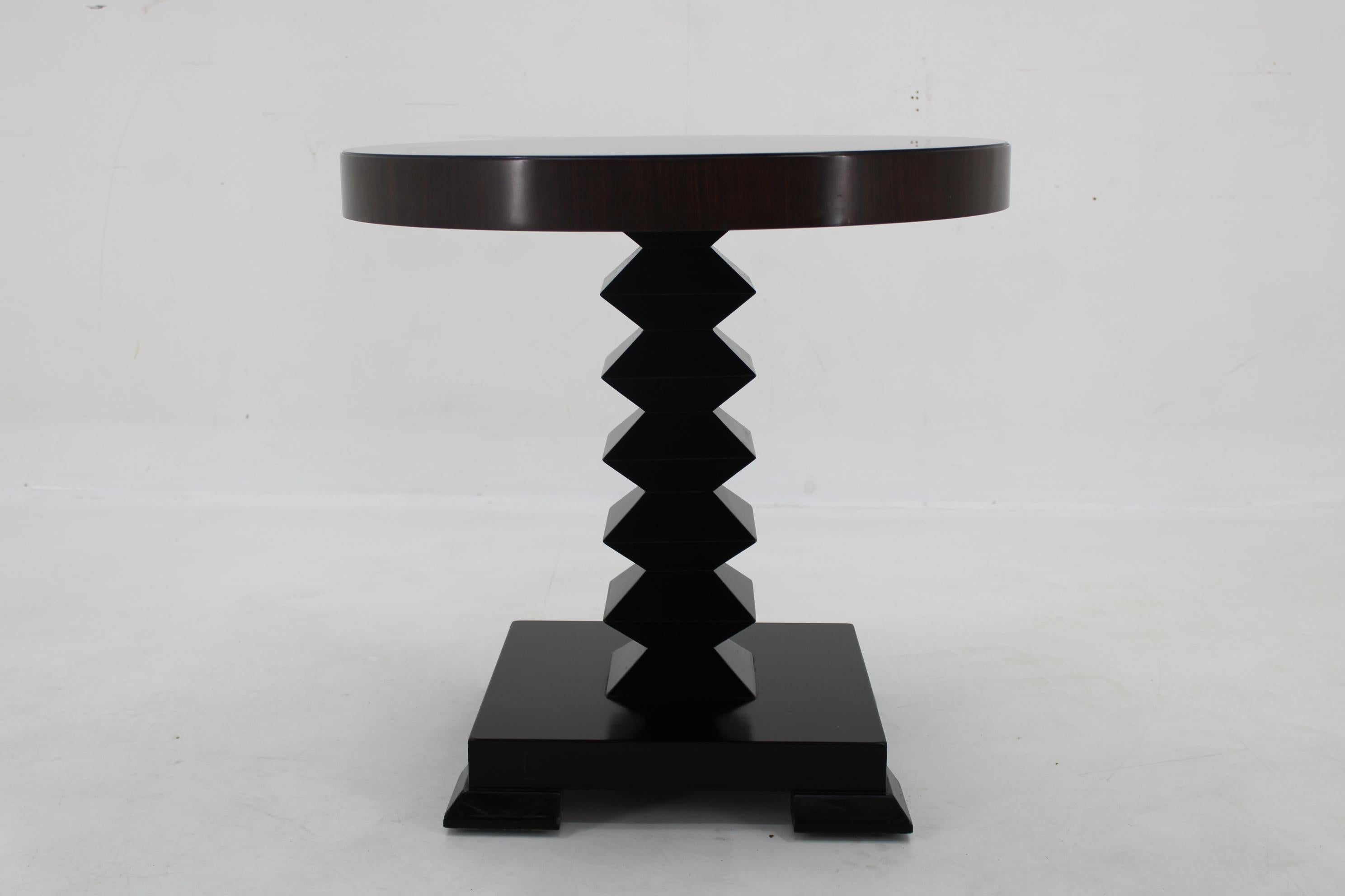- good original condition with minor signs of use 
- Made in Czechoslovakia for Intercontinental Hotel