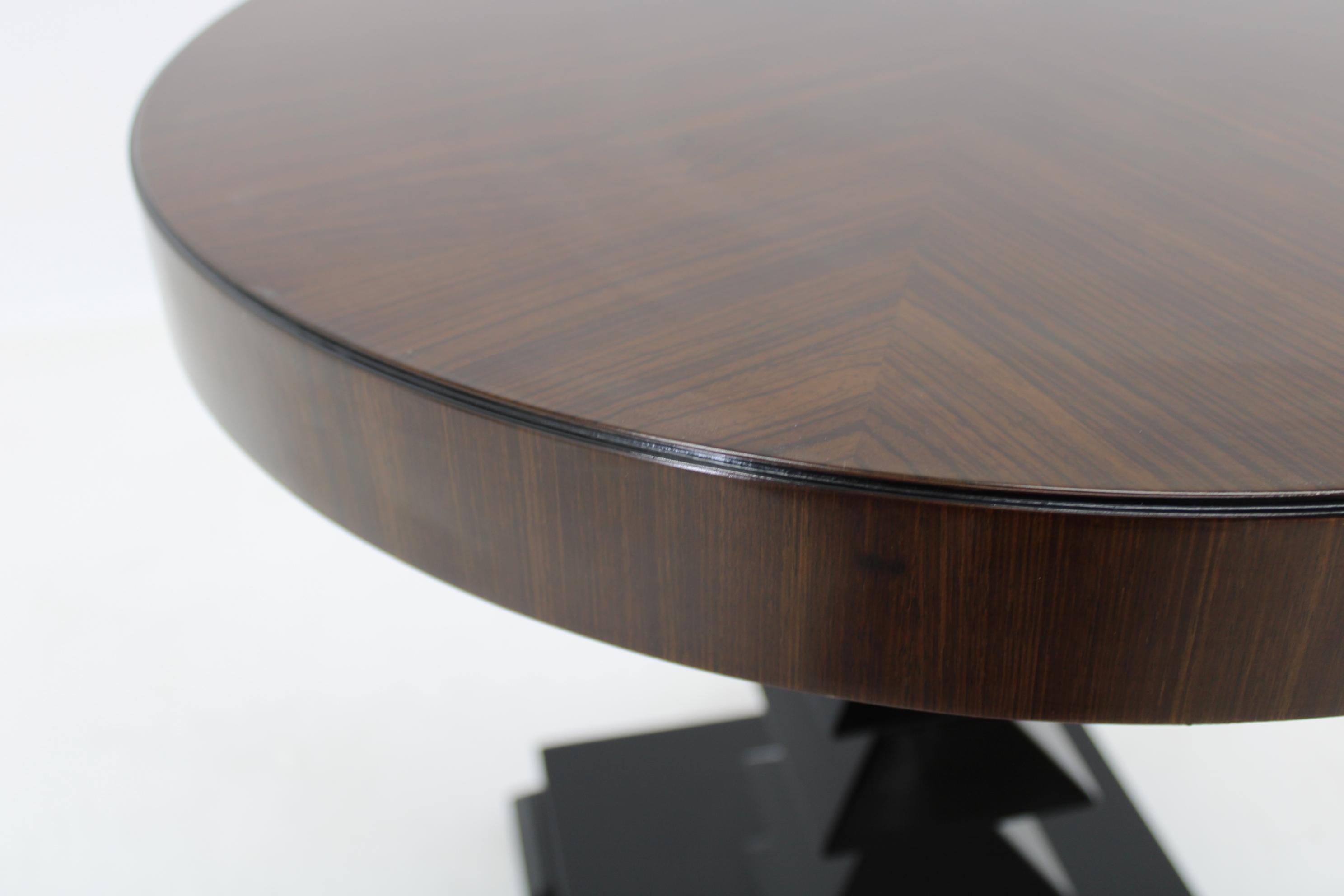 1980s Cubistic Shaped Round Coffee Table, 10 items available In Good Condition For Sale In Praha, CZ