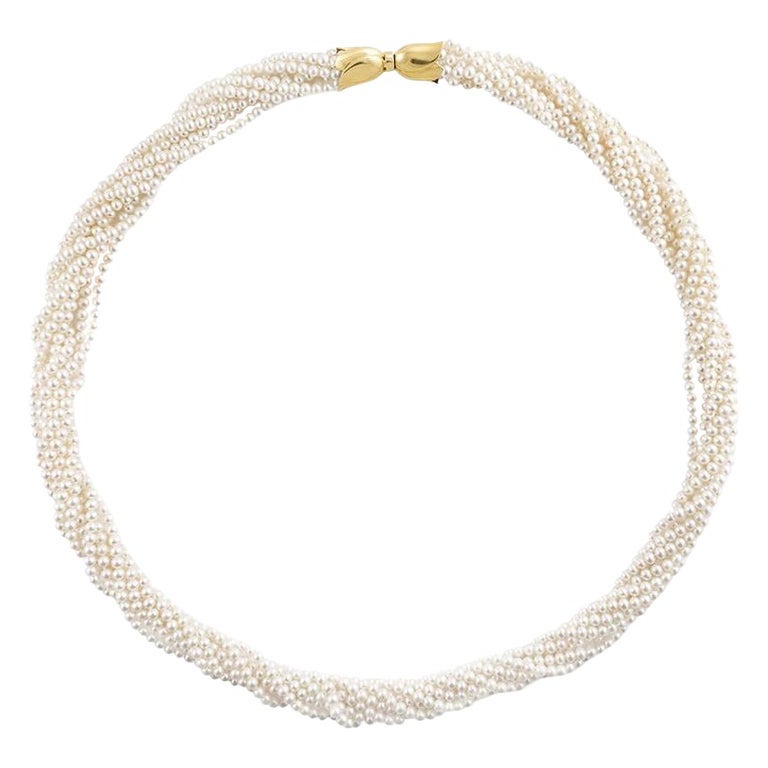 1980s Cultured Pearl Yellow Gold 18 Karat Clasp Sautoir Necklace