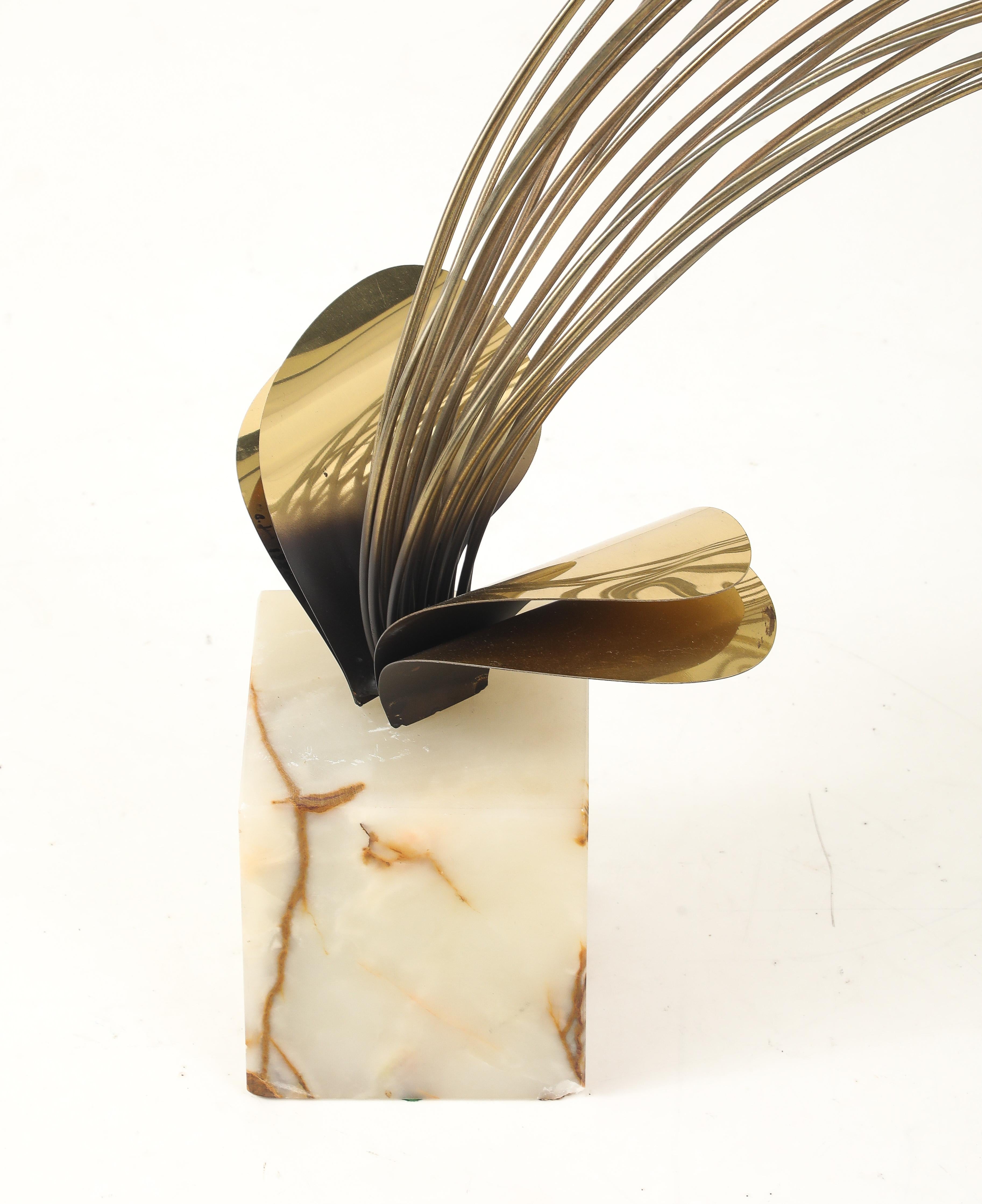 Escultura de mesa de latón y ónice Curtis Jere, años 80 en venta 1