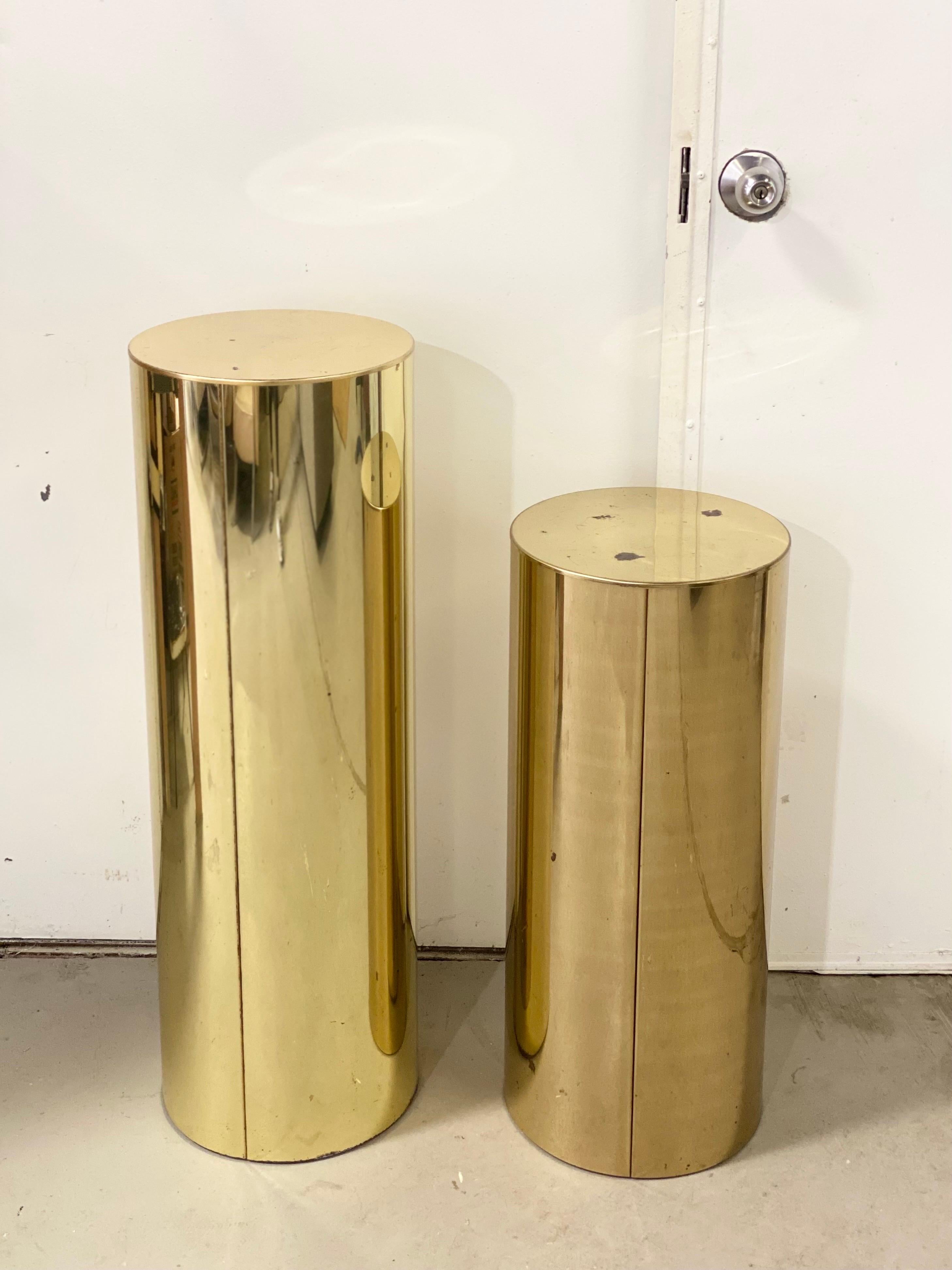 North American 1980s Curtis Jere Brass Round Display Pedestals – a Set  For Sale