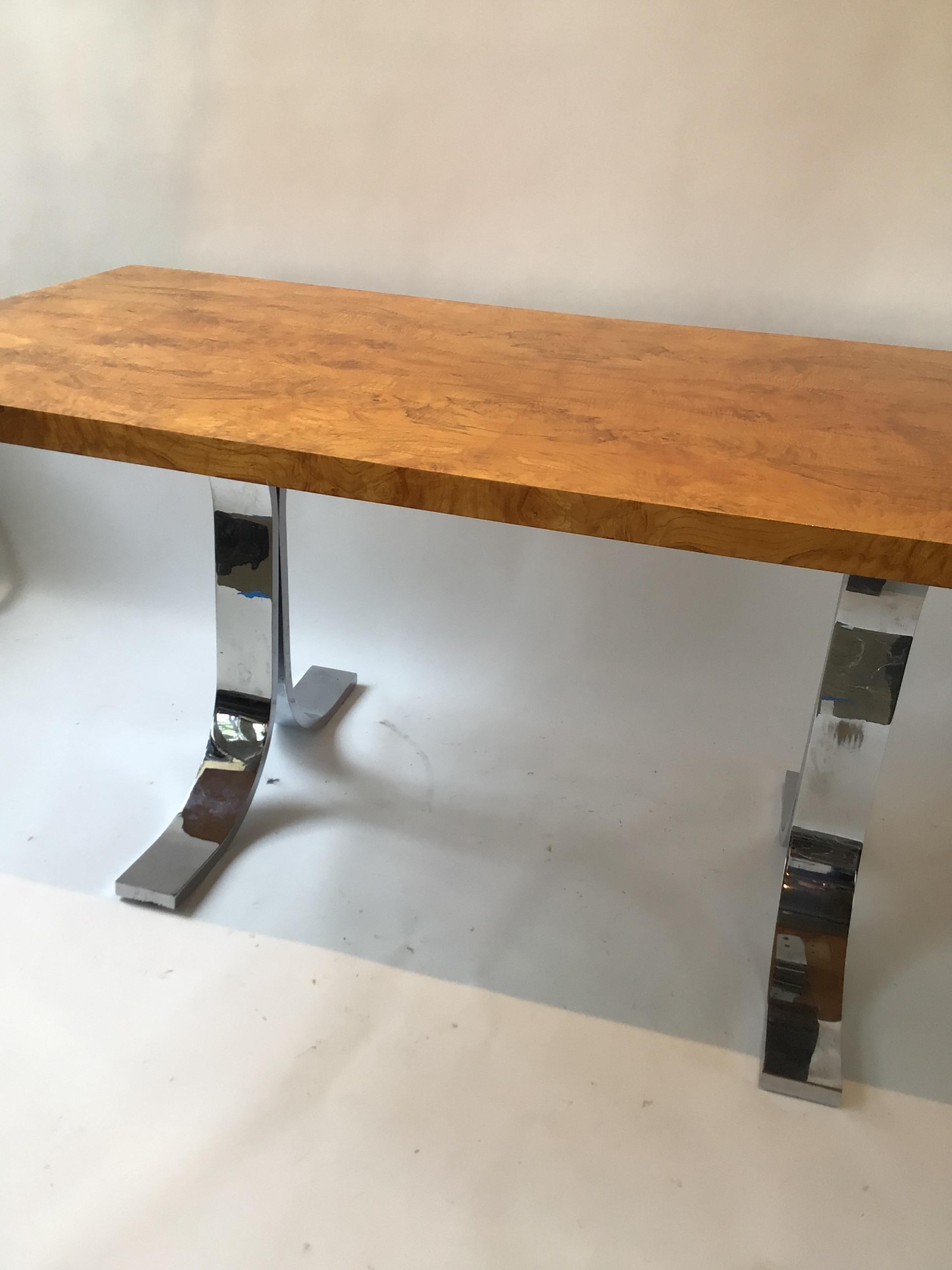 1980s Milo Baughman Style Burl Wood Dining Table / Desk with Chrome Base In Good Condition For Sale In Tarrytown, NY