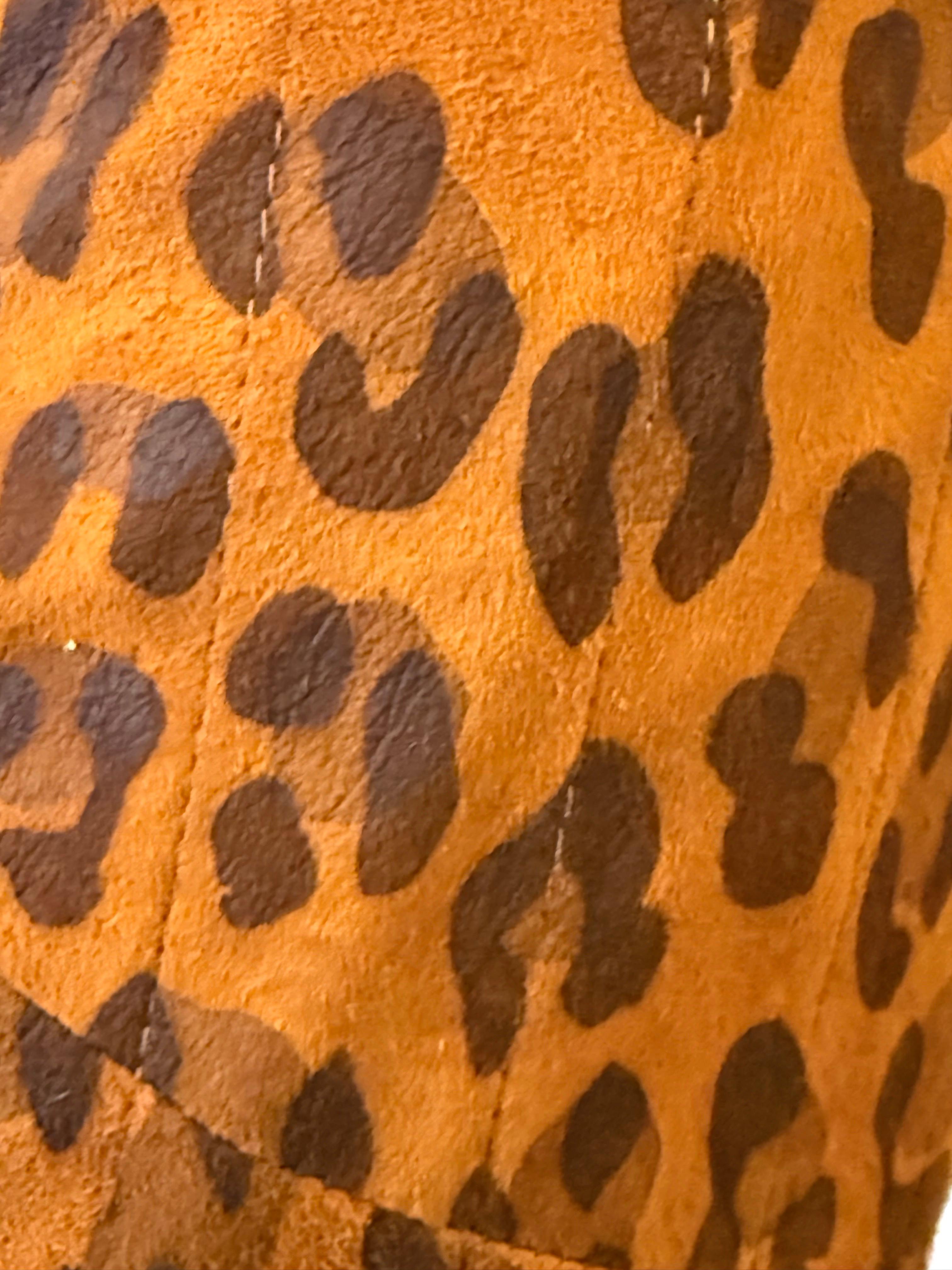Pantalon évasé en daim léopard des années 1980, fait sur mesure en vente 5