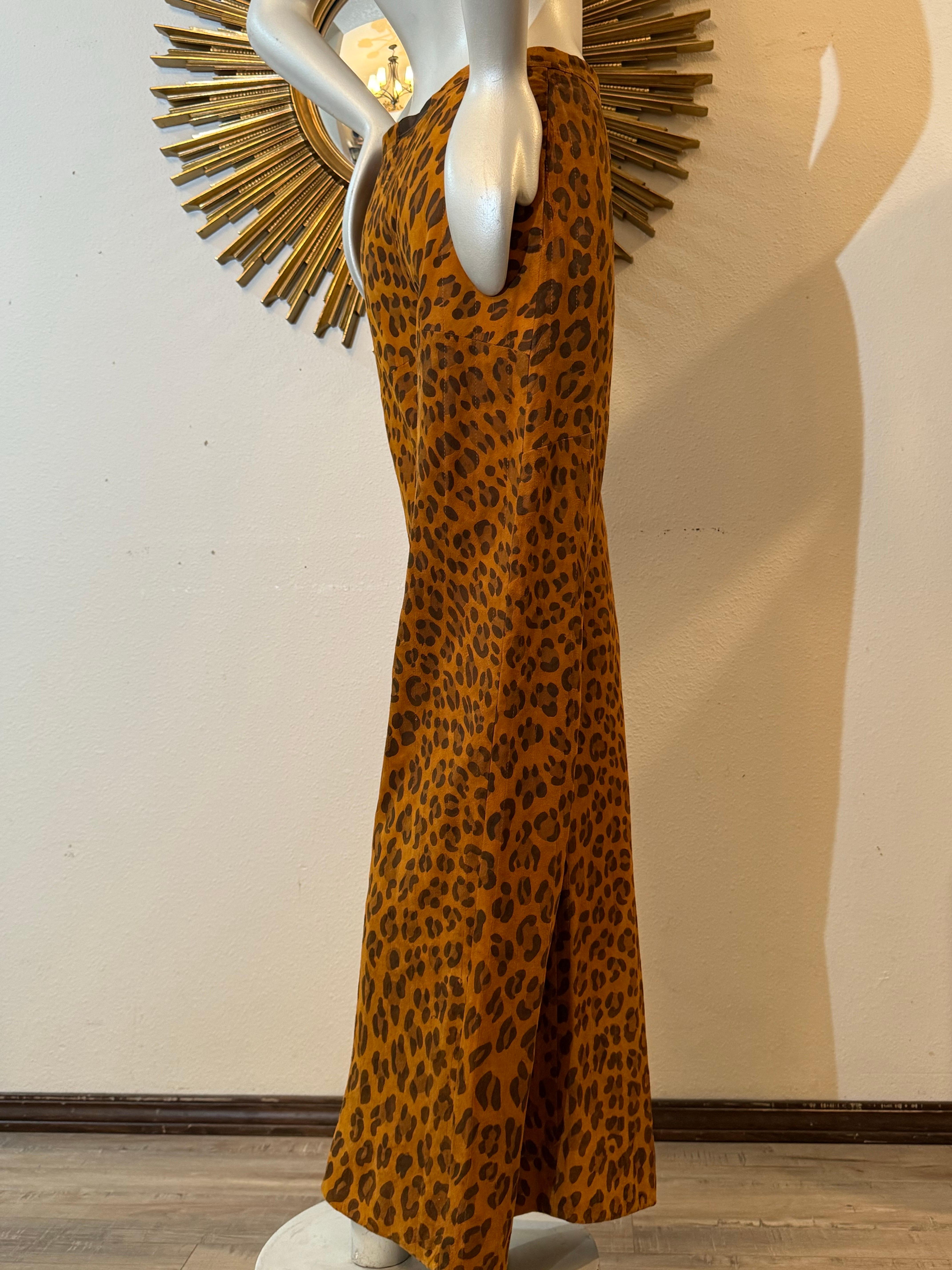 Pantalon évasé en daim léopard des années 1980, fait sur mesure en vente 4