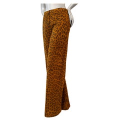 Pantaloni svasati in pelle scamosciata leopardati su misura degli anni '80