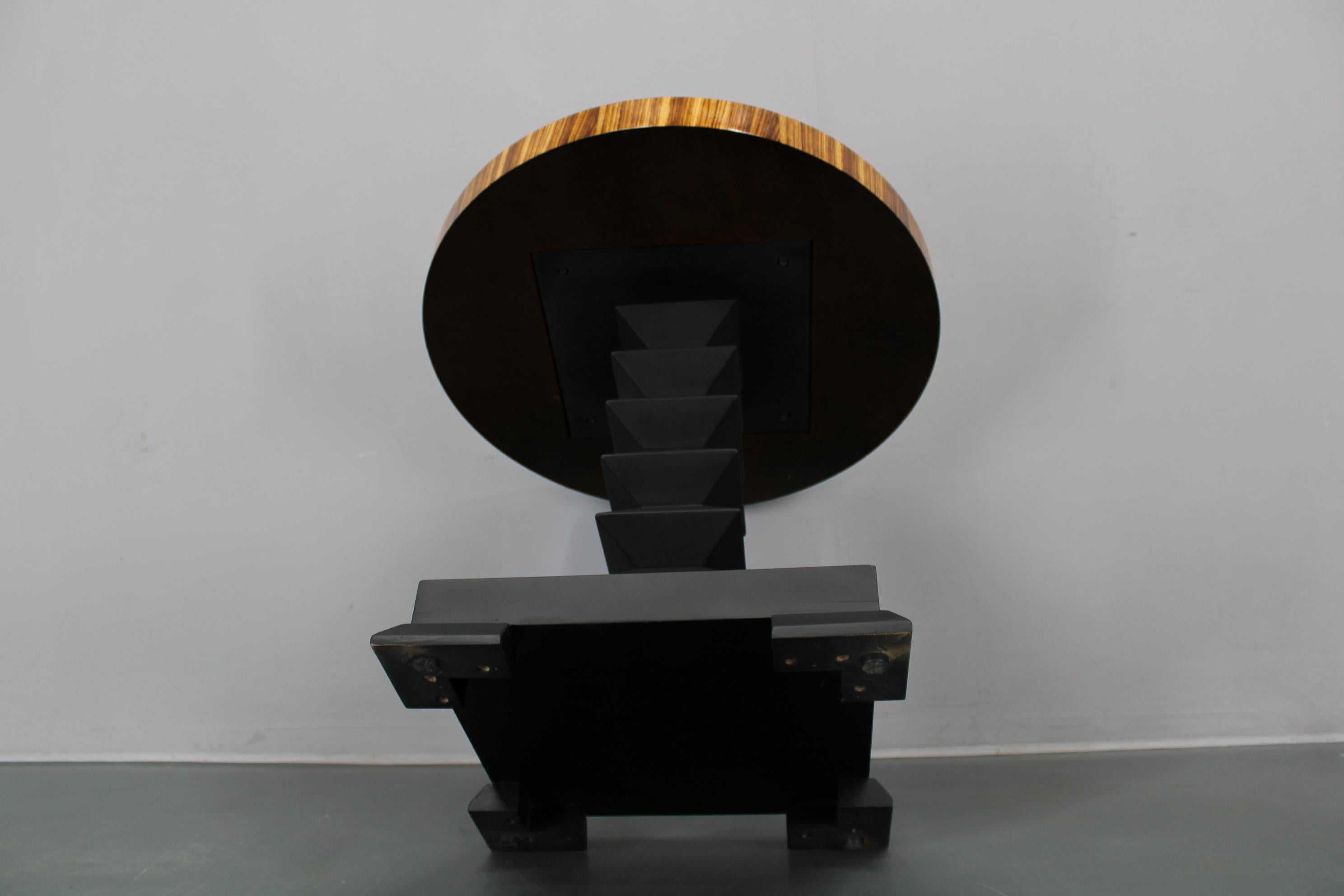 1980s Czechoslovakian Cubist Style Side Table, Veneer and Solid Wood For Sale 6