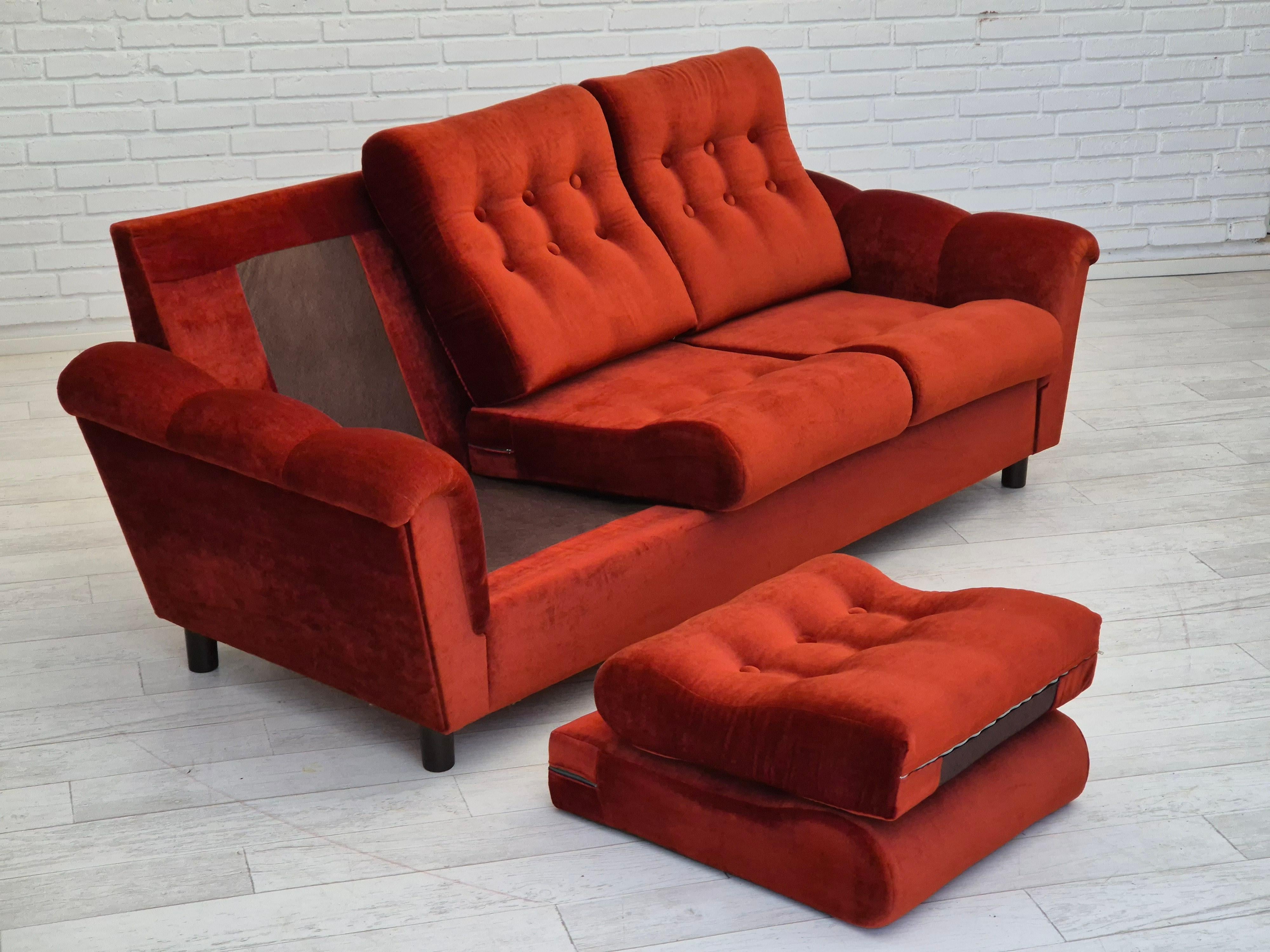 1980s, Danish 3 seater sofa, original very good condition, velour. For Sale 10