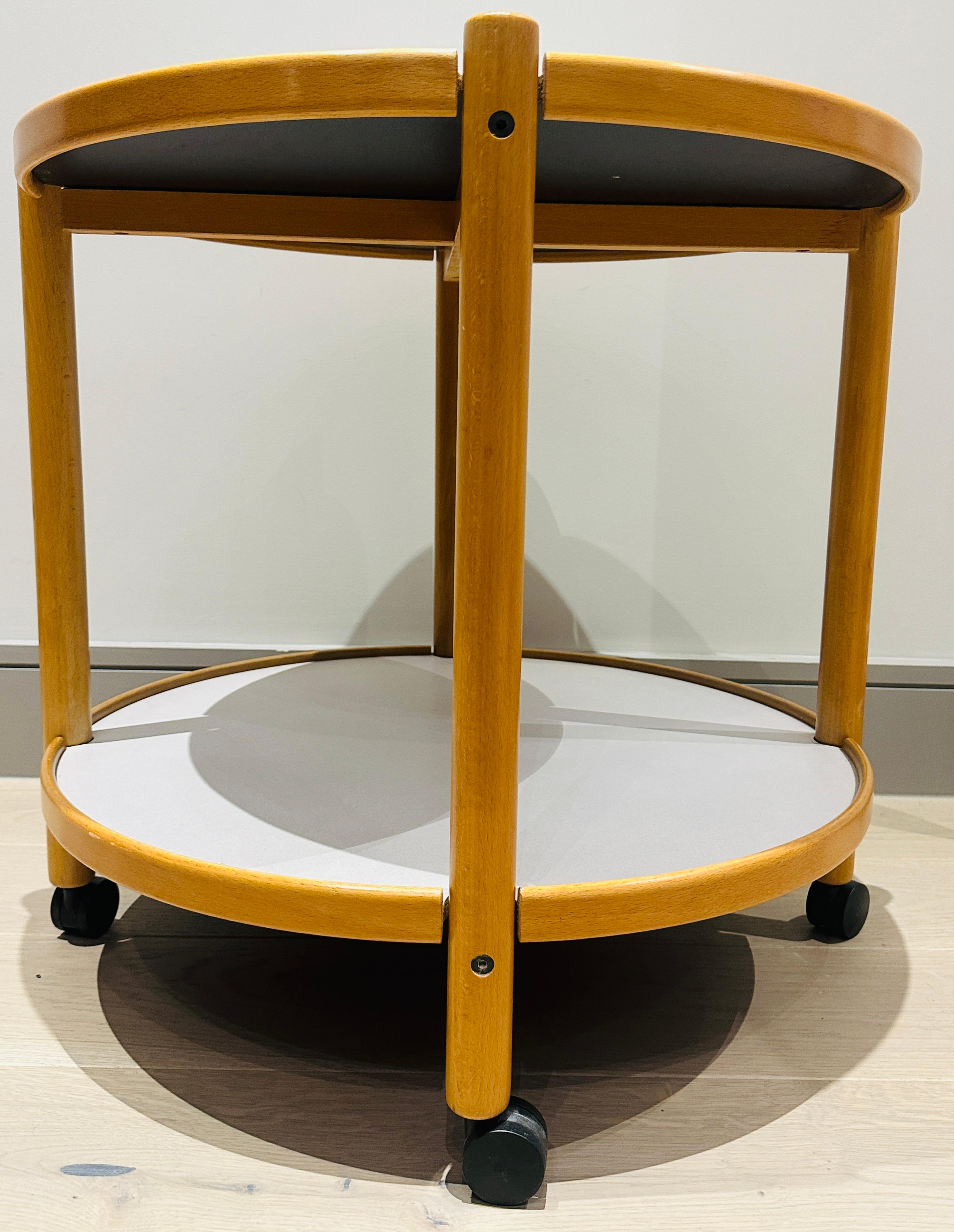 Tavolino per carrello portabevande danese degli anni '80 in beeche biondo stile Alvar Aalto in vendita 3