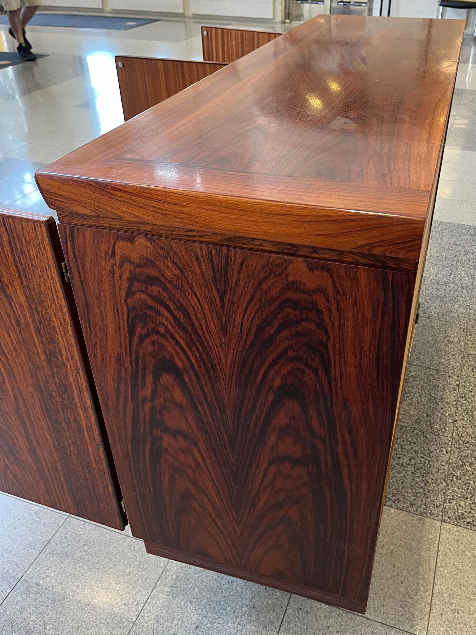 Credenza moderna danese degli anni '80 in palissandro di Drylund in vendita 1