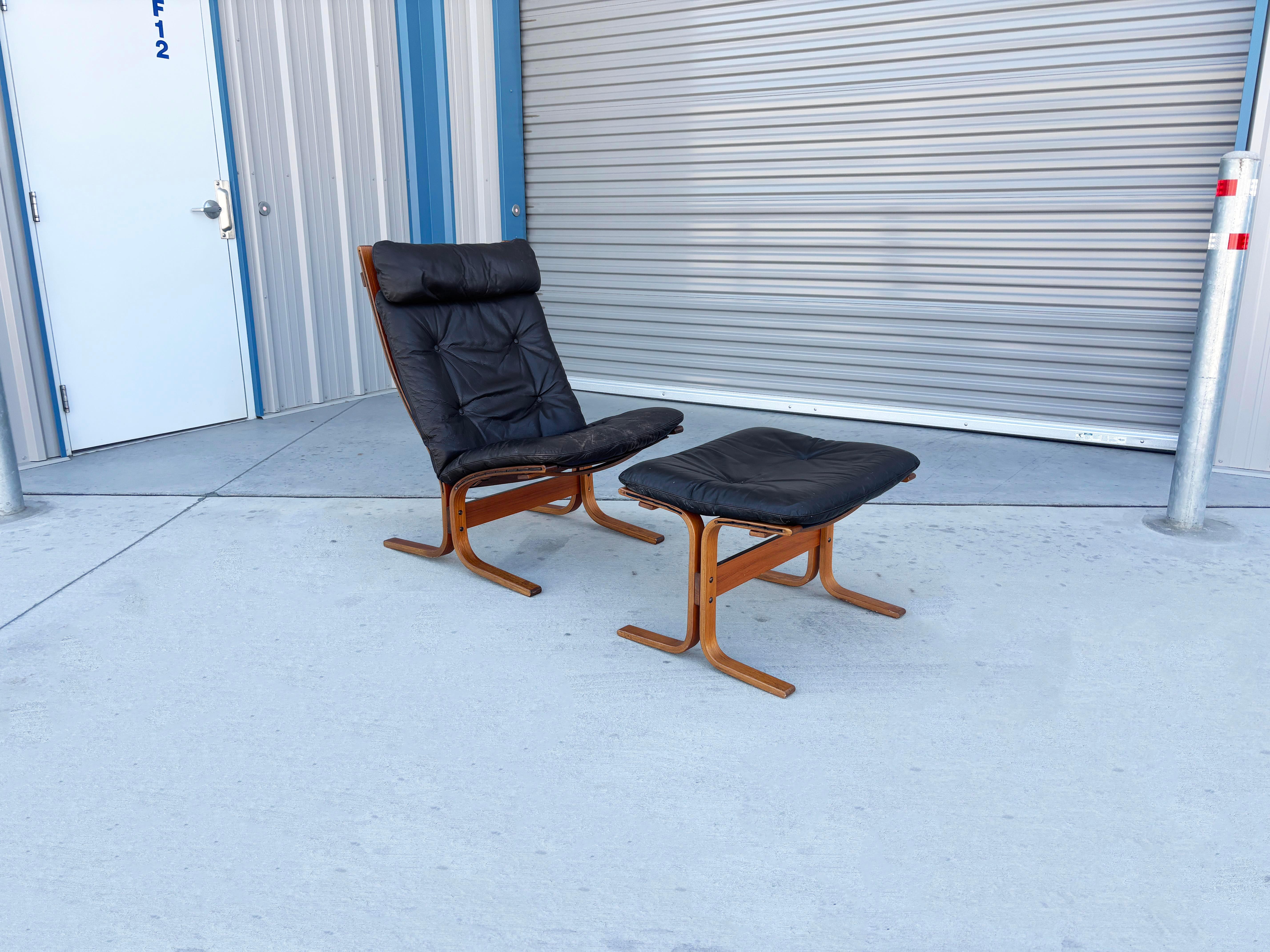 Ensemble chaise longue et pouf 
