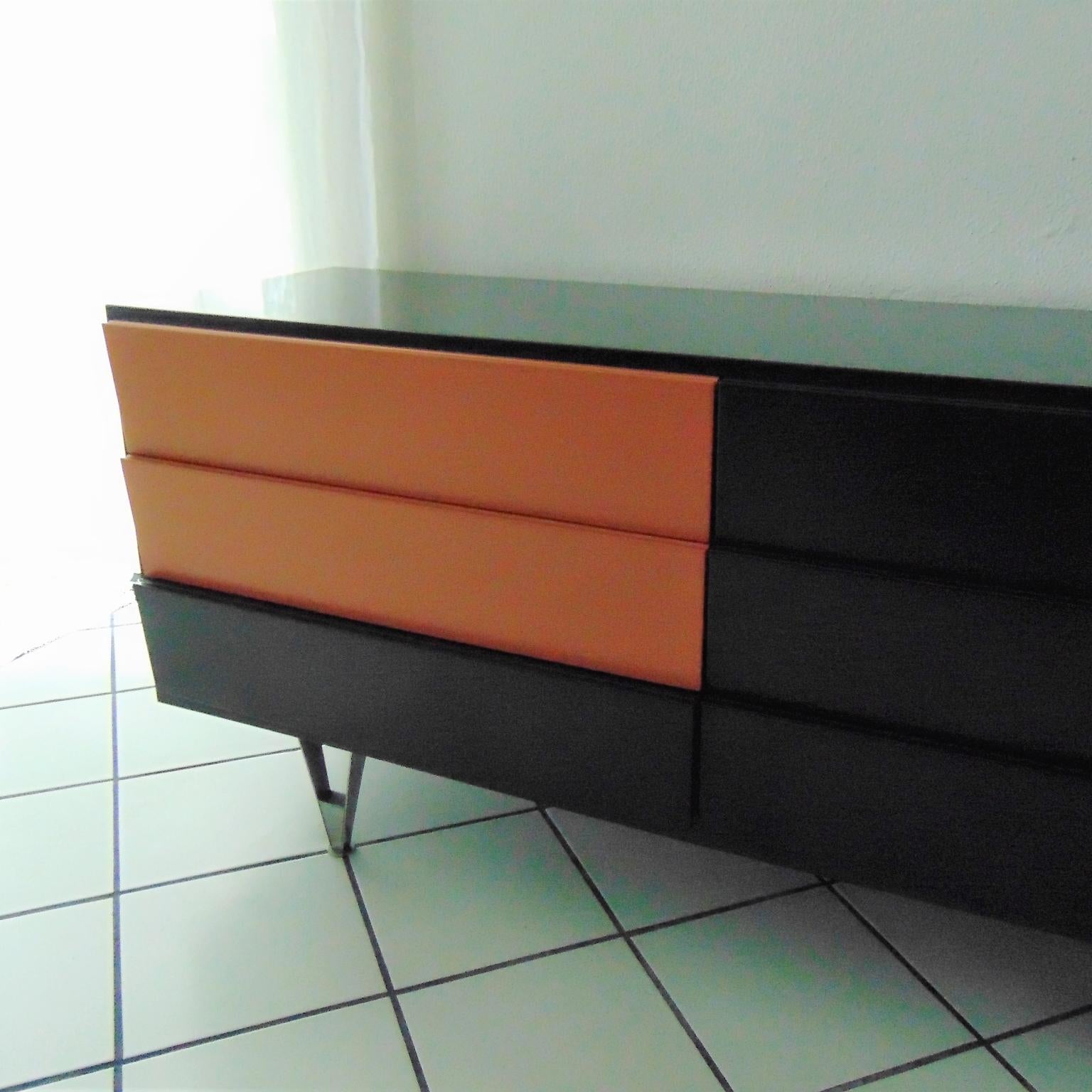 1980er Italienische Kommode aus dunkelgrünem Satinlack von Sormani im Angebot 6